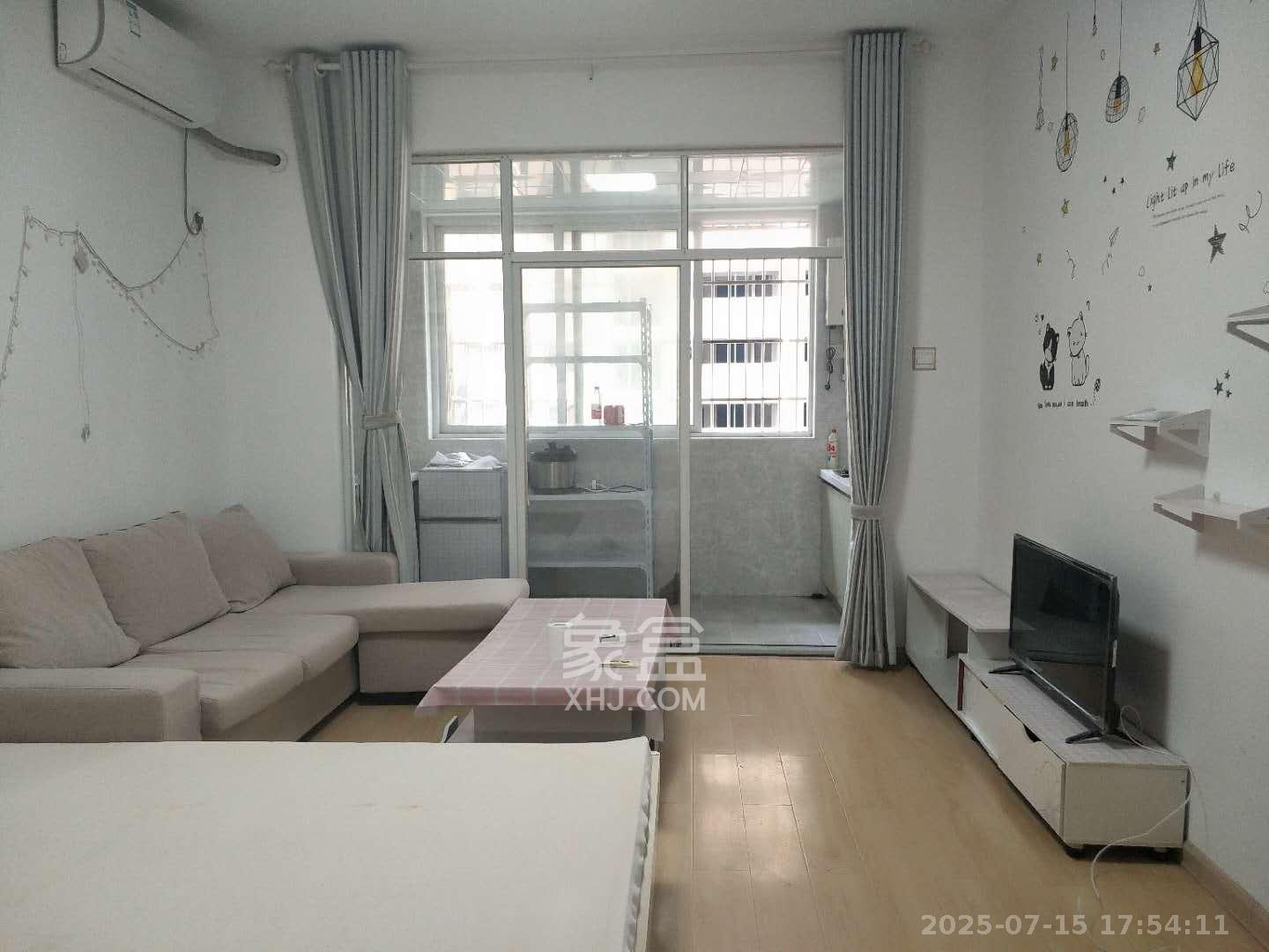 明天一城  1室1厅1卫   1200.00元/月室内图1