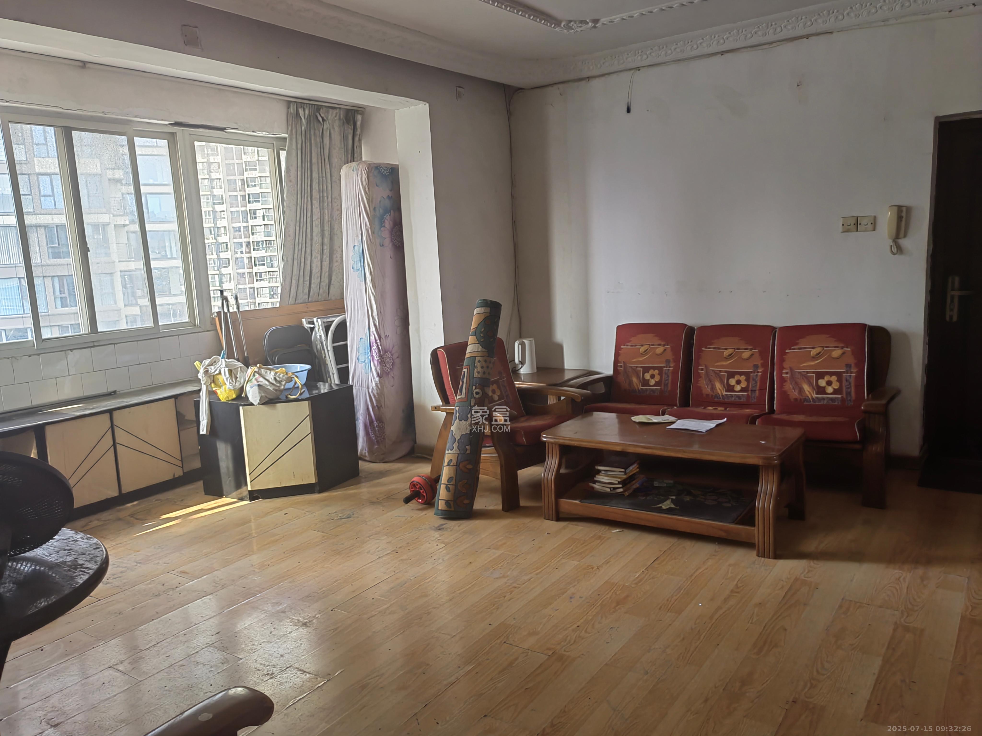 人造板厂宿舍(新河北堤1号) 3室2厅1卫 1800.0元/月 人造板厂宿舍(新河北堤1号) 3室2厅1卫 1800.0元/月室内图