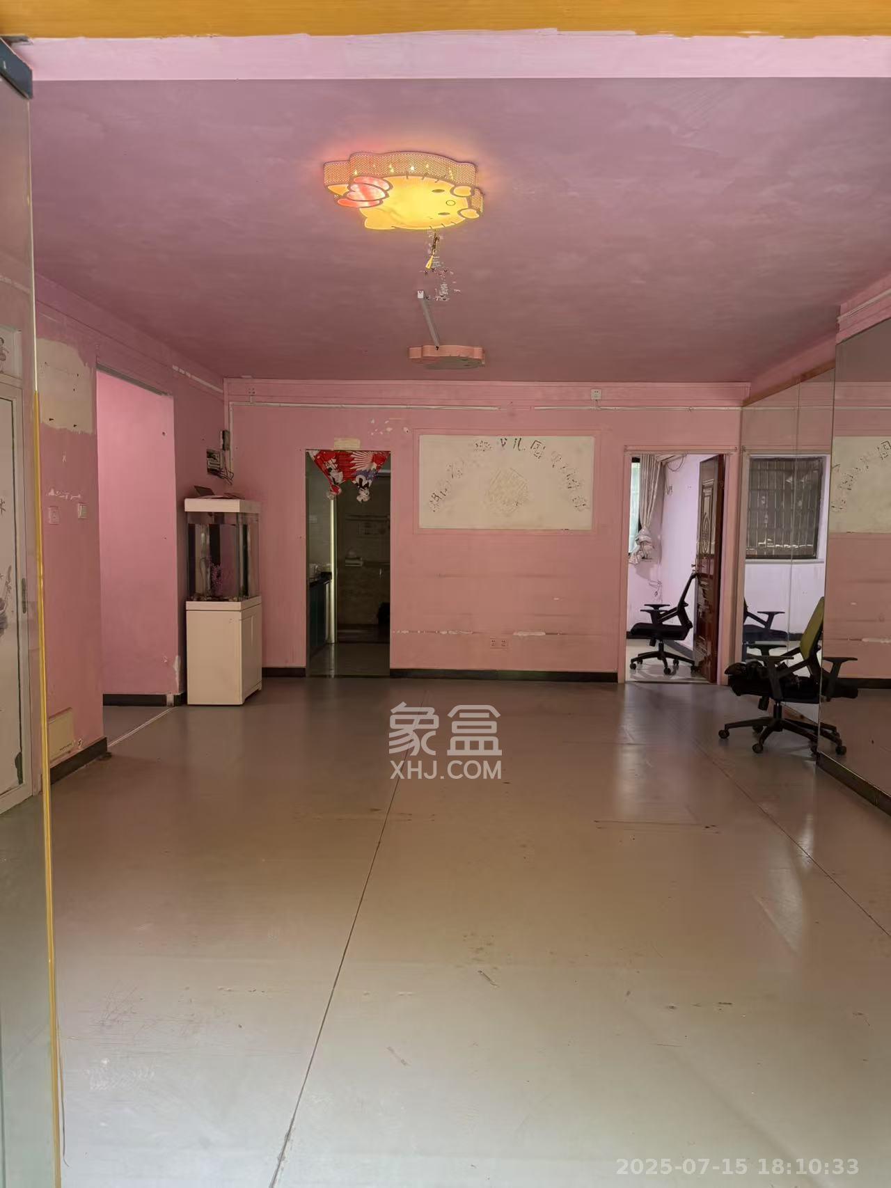 诚兴园 3室2厅2卫 3000.0元/月 诚兴园 3室2厅2卫 3000.0元/月室内图