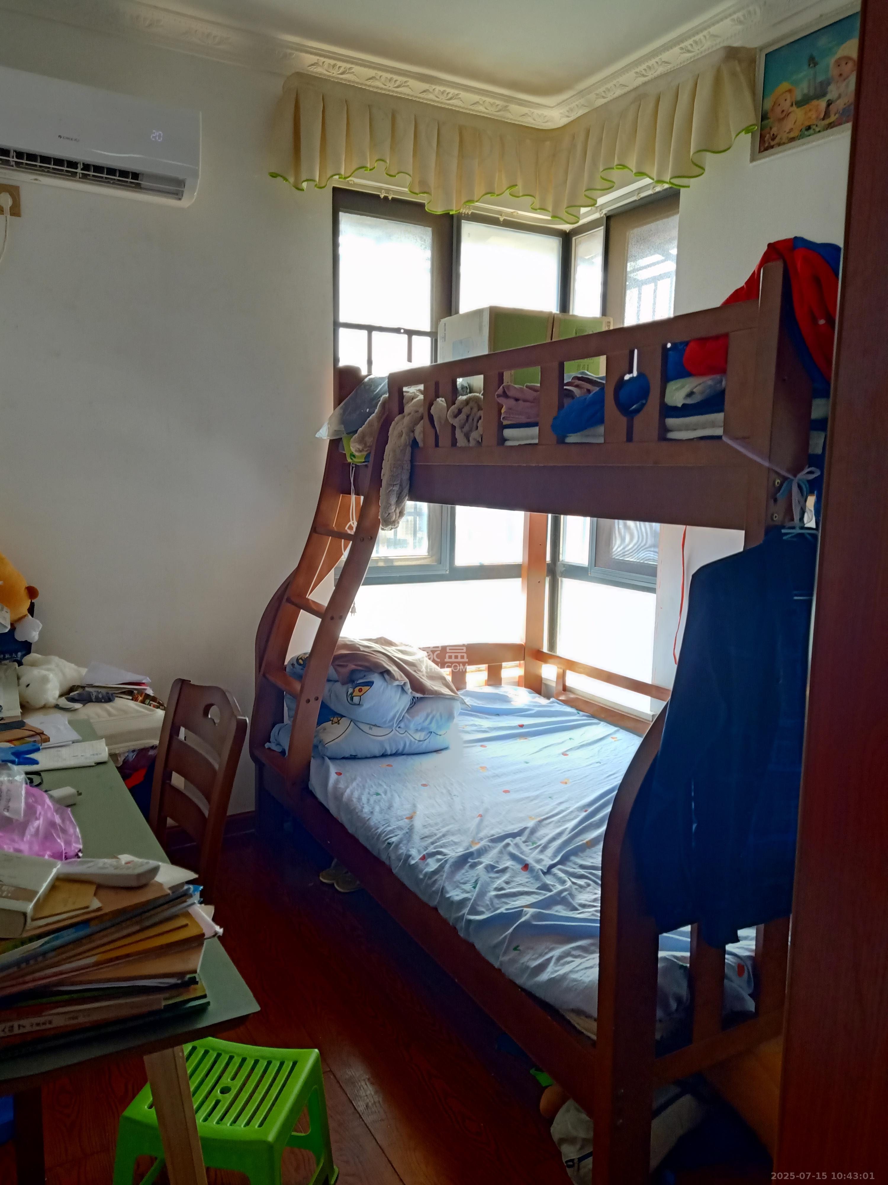 中信凯旋城(中信新城四期)  3室2厅2卫    2200.0元/月 中信凯旋城(中信新城四期)  3室2厅2卫    2200.0元/月室内图