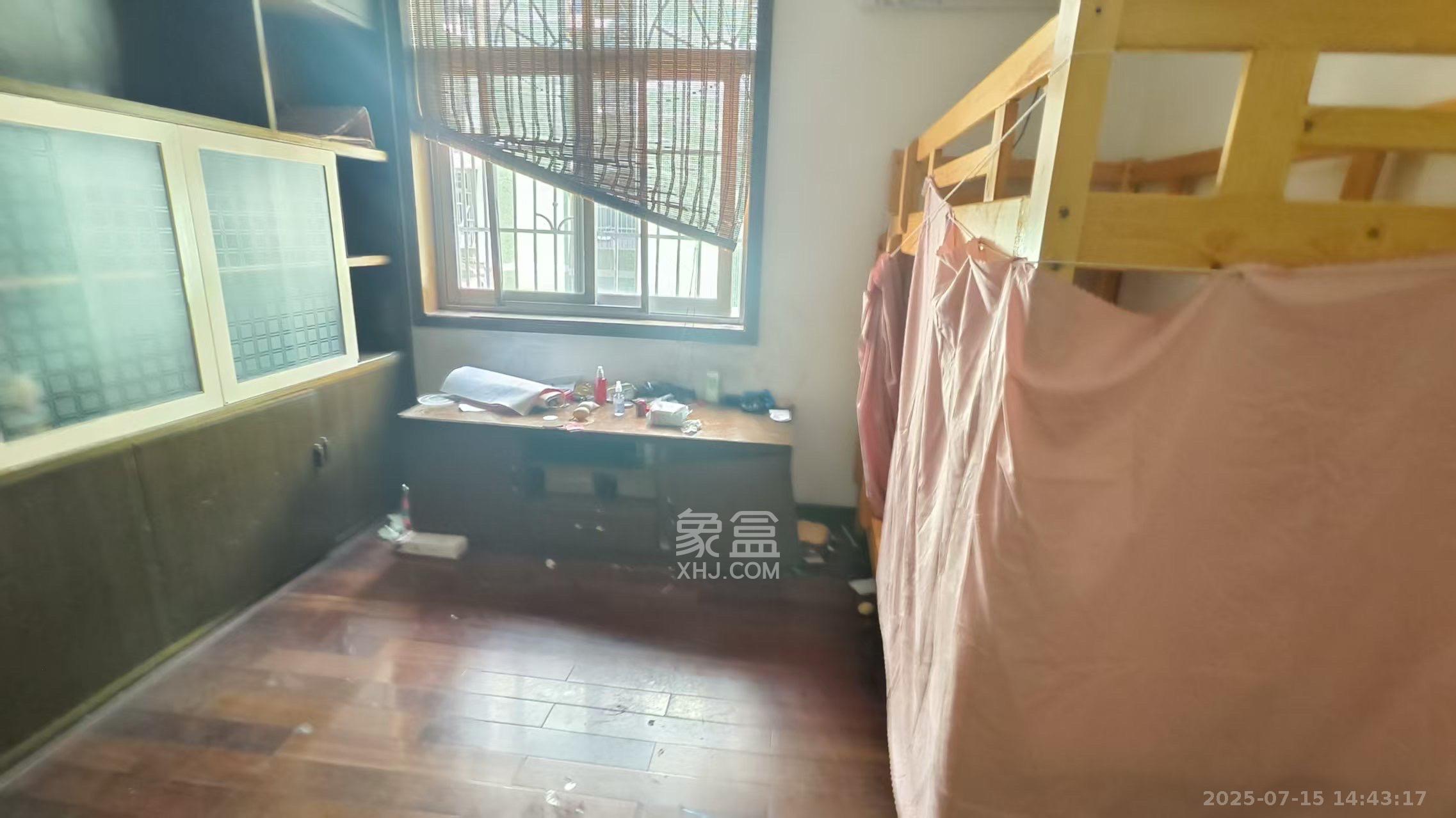 恒达时代花园  4室1厅1卫    2400.0元/月 恒达时代花园  4室1厅1卫    2400.0元/月室内图