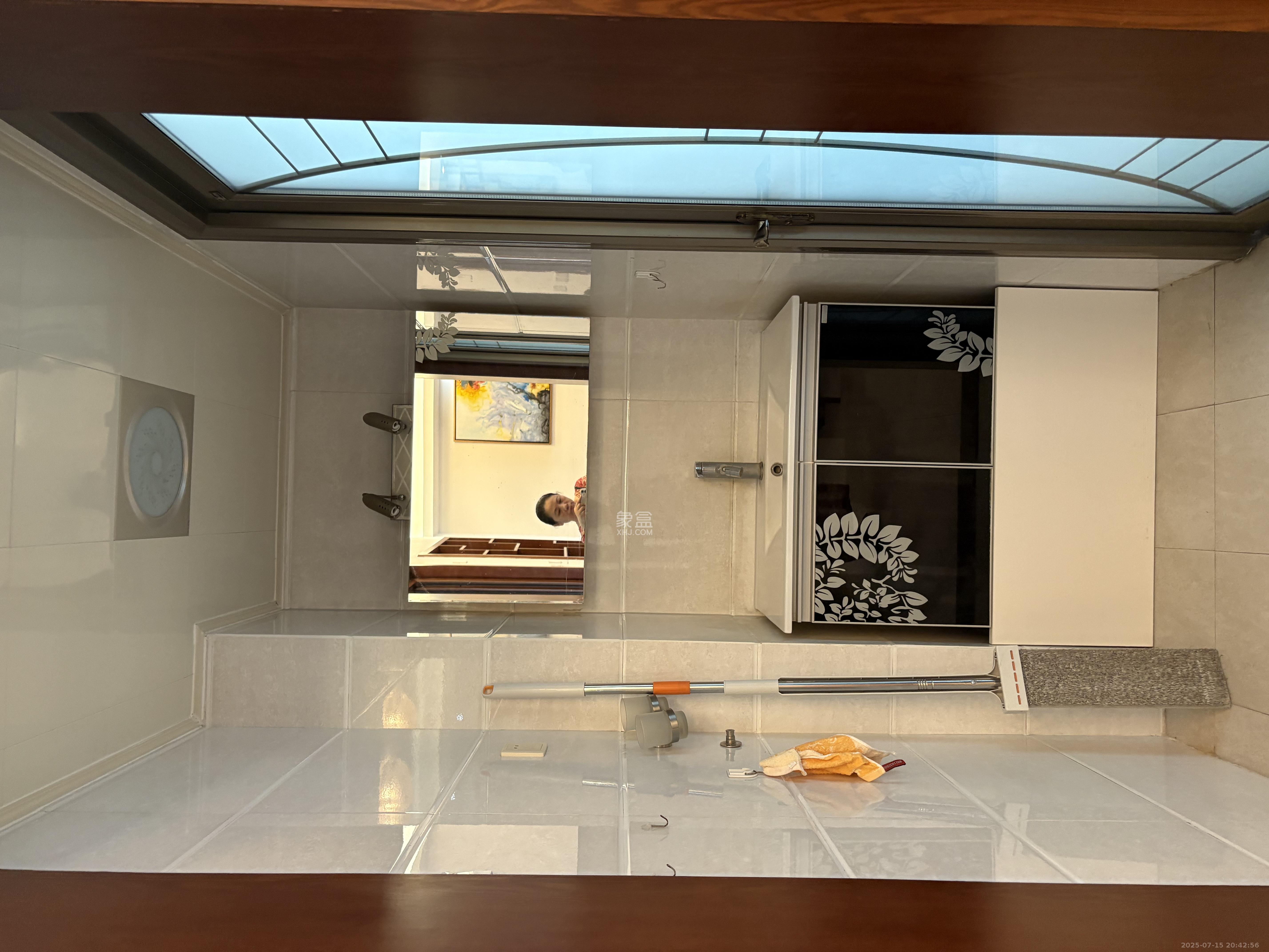 东来苑  4室2厅2卫    4000.0元/月室内图