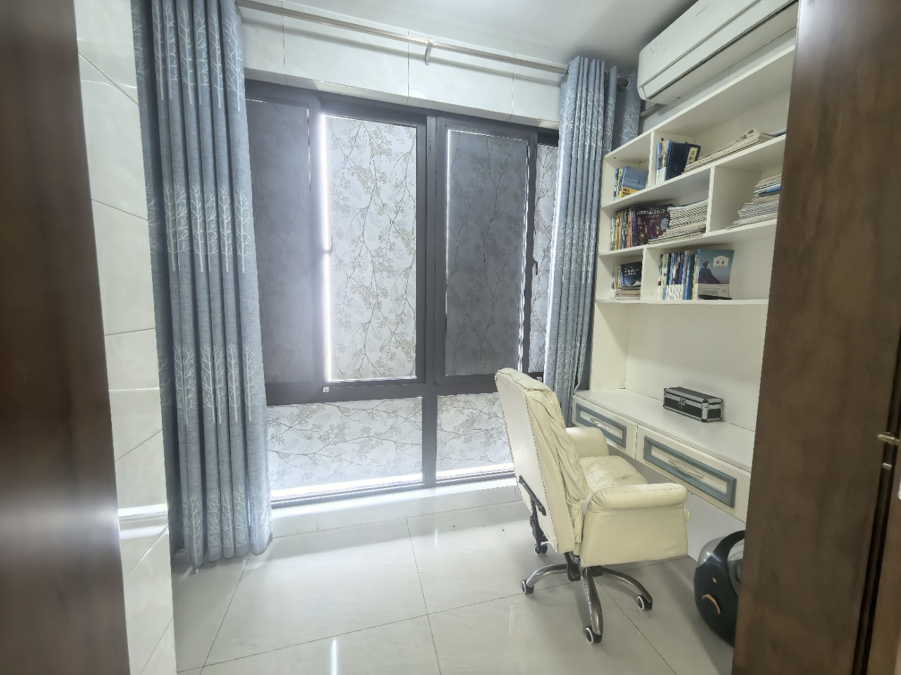 耀江西岸公馆 2室2厅1卫 2700.0元/月 耀江西岸公馆 2室2厅1卫 2700.0元/月室内图