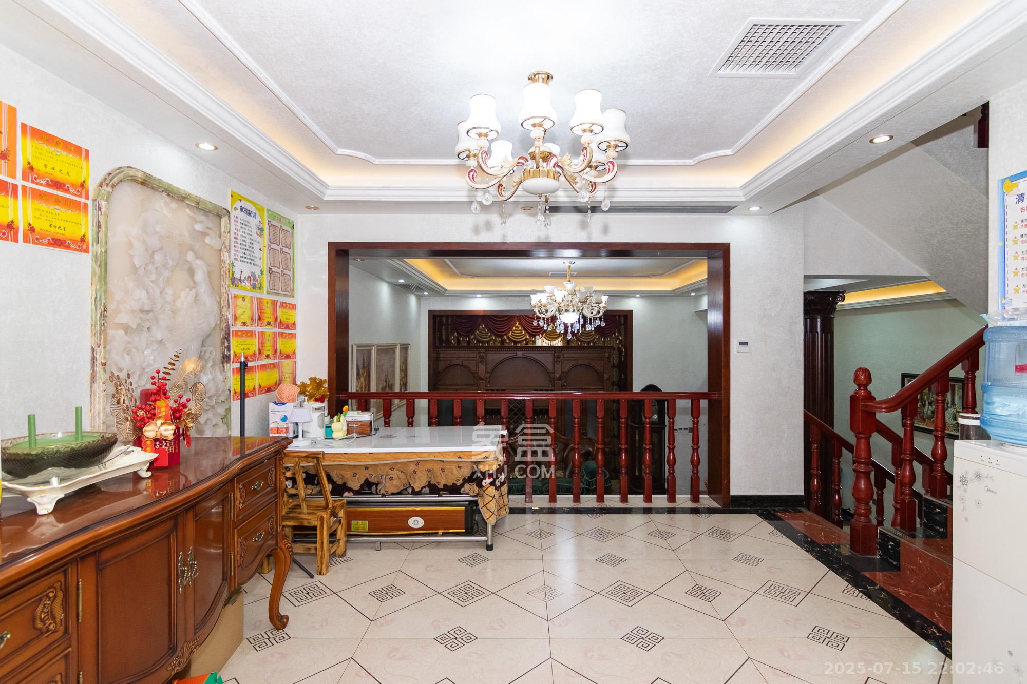 中新森林海 8室2厅3卫 220.0万 中新森林海 8室2厅3卫 220.0万其他