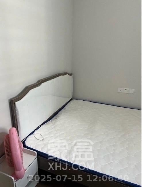 保利恒伟时光印象  4室2厅2卫   3100.00元/月室内图