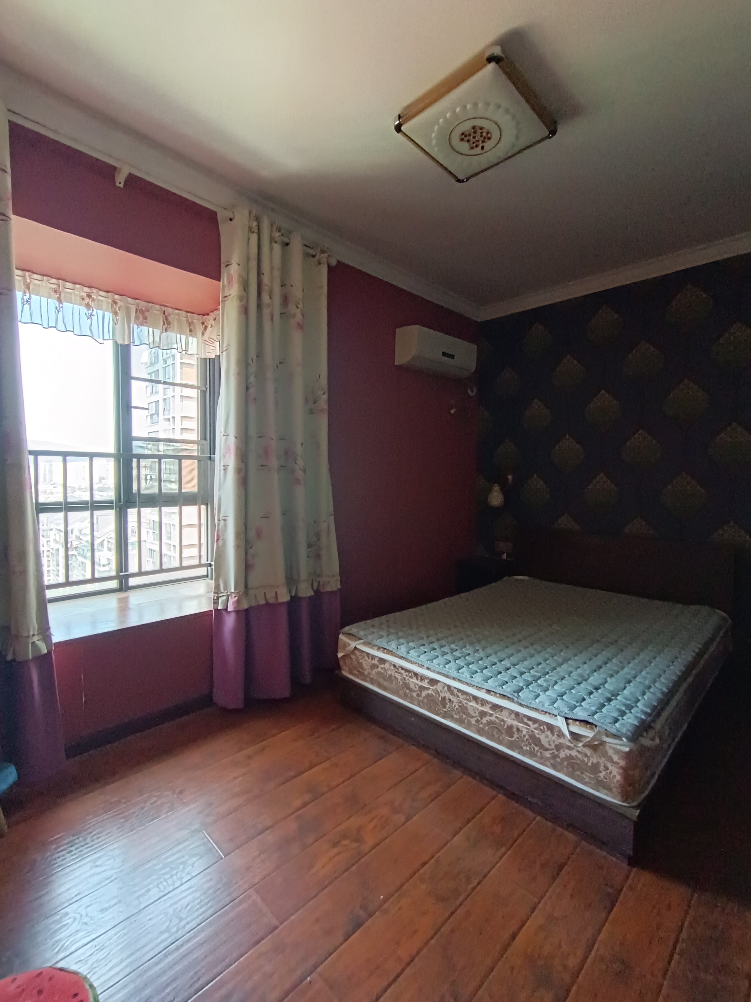 月亮湾三期  2室2厅1卫    1700.0元/月 月亮湾三期  2室2厅1卫    1700.0元/月室内图