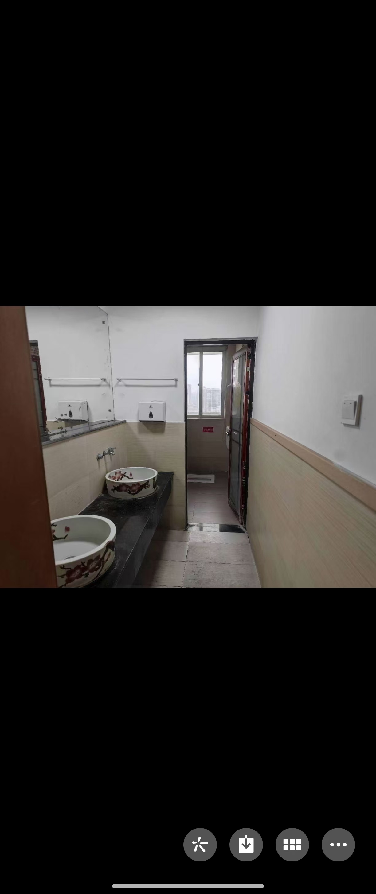 半山花园 5室2厅2卫 6000.0元/月 半山花园 5室2厅2卫 6000.0元/月室内图