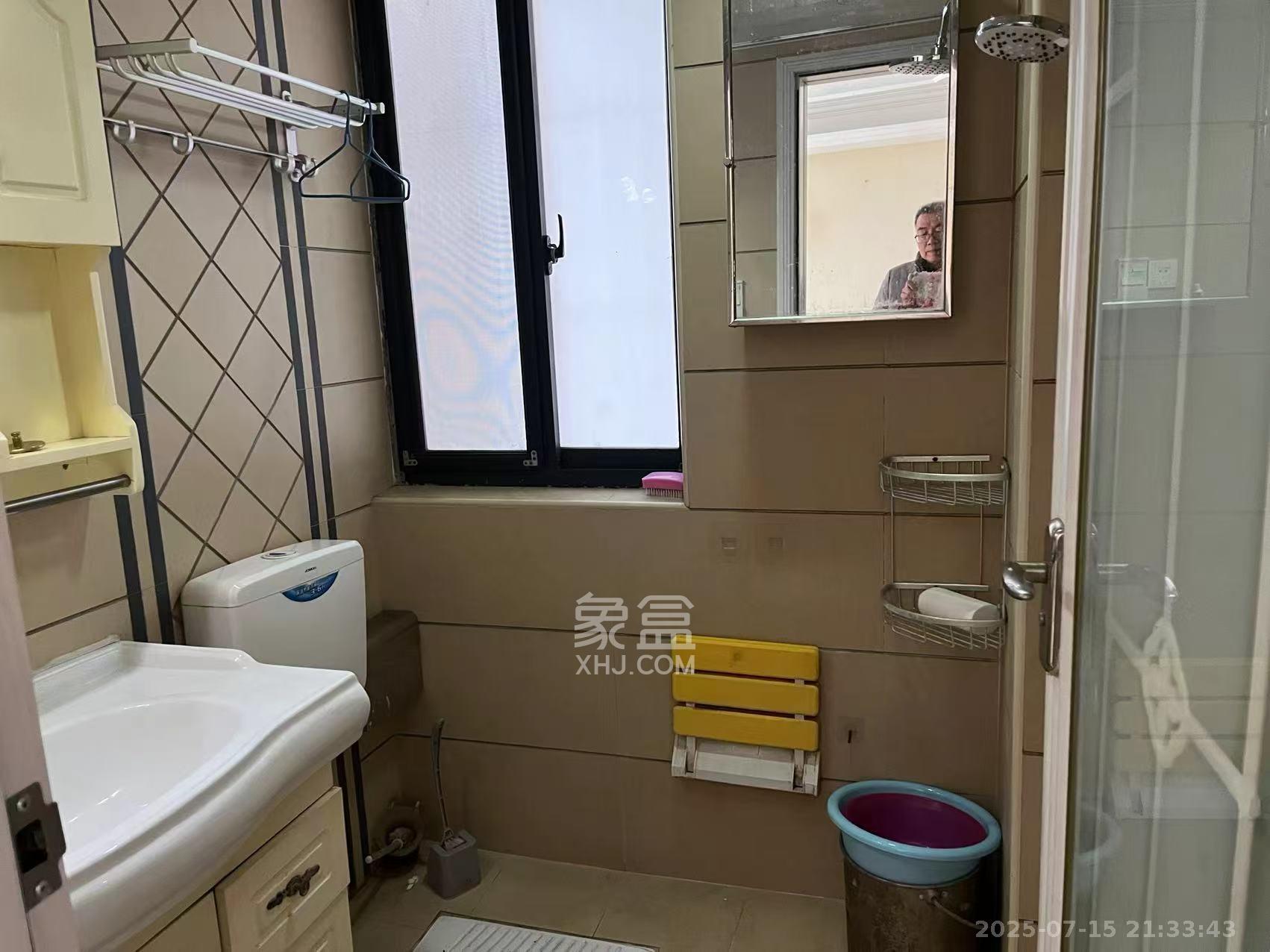 融科东南海  2室2厅1卫   2250.00元/月室内图