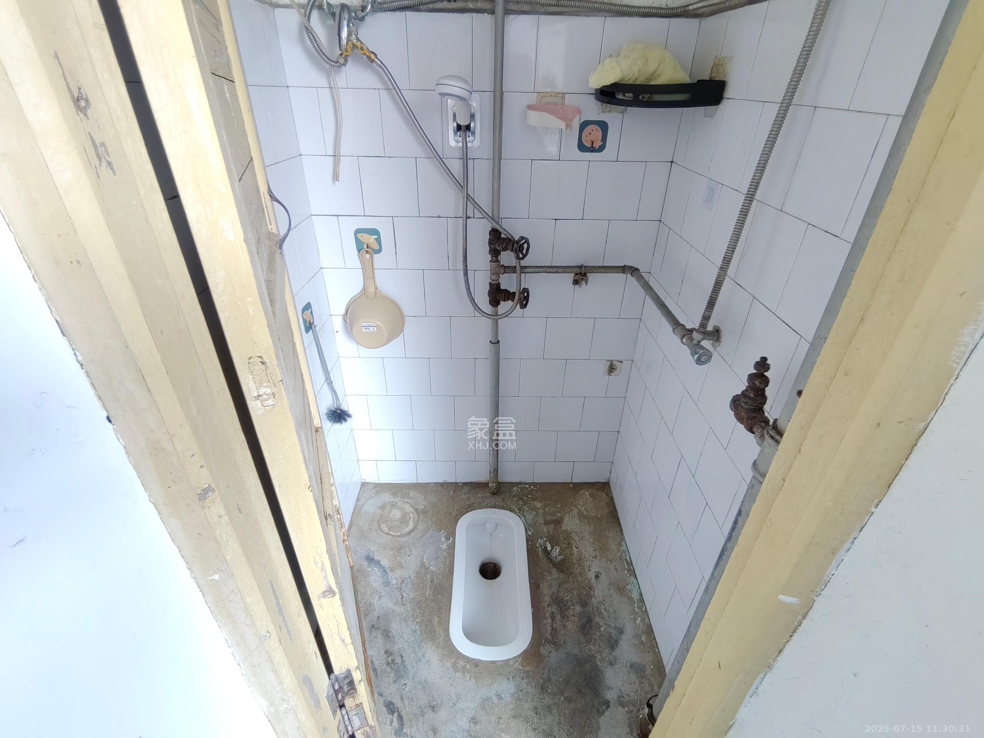水泵厂宿舍  1室1厅1卫   750.00元/月室内图