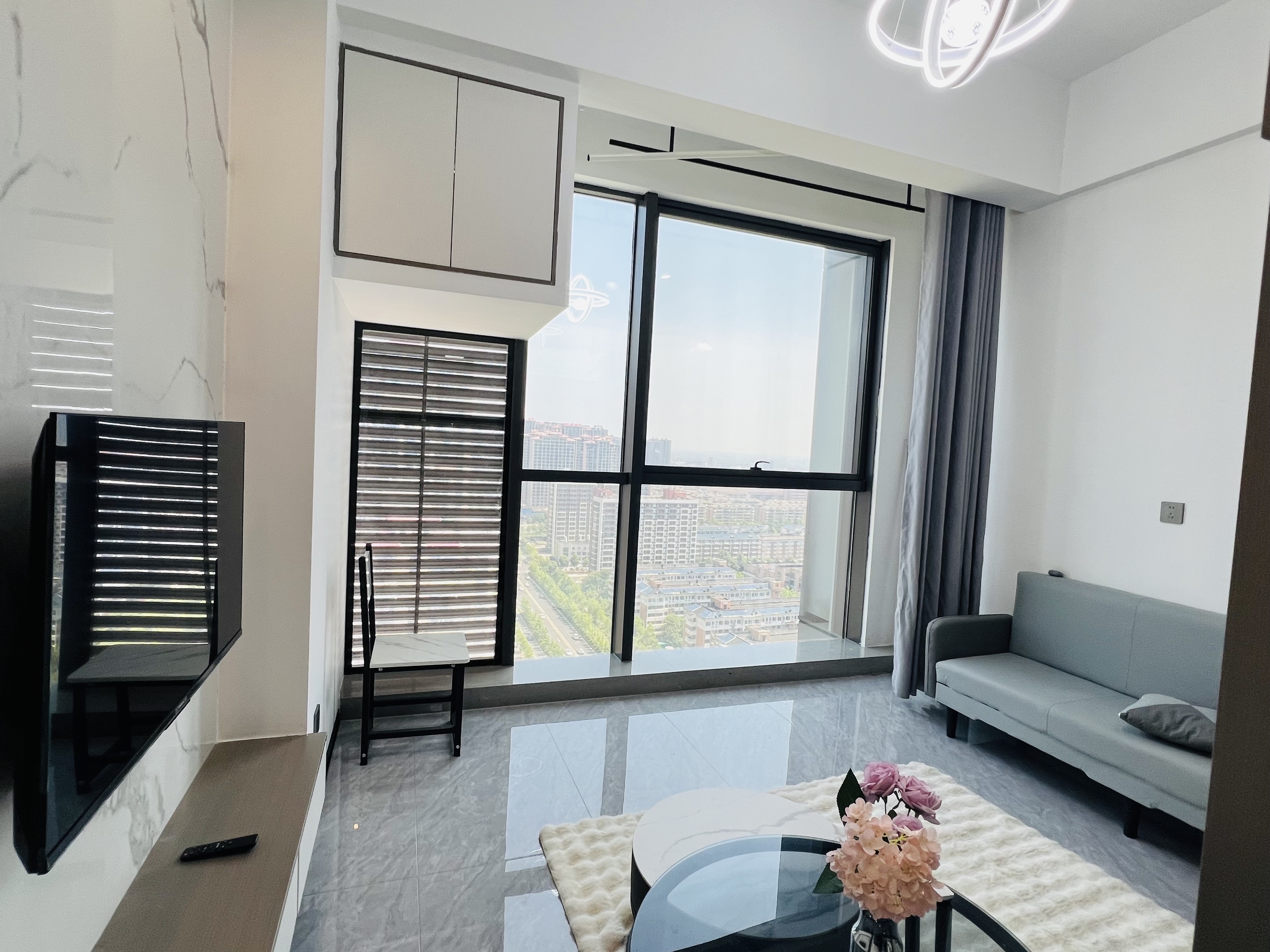 高新活力城 1室1厅1卫 1500.0元/月 高新活力城 1室1厅1卫 1500.0元/月室内图