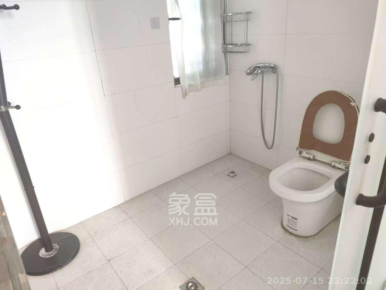 钱隆樽品(一、二、三期) 3室2厅1卫 2500.0元/月 钱隆樽品(一、二、三期) 3室2厅1卫 2500.0元/月室内图