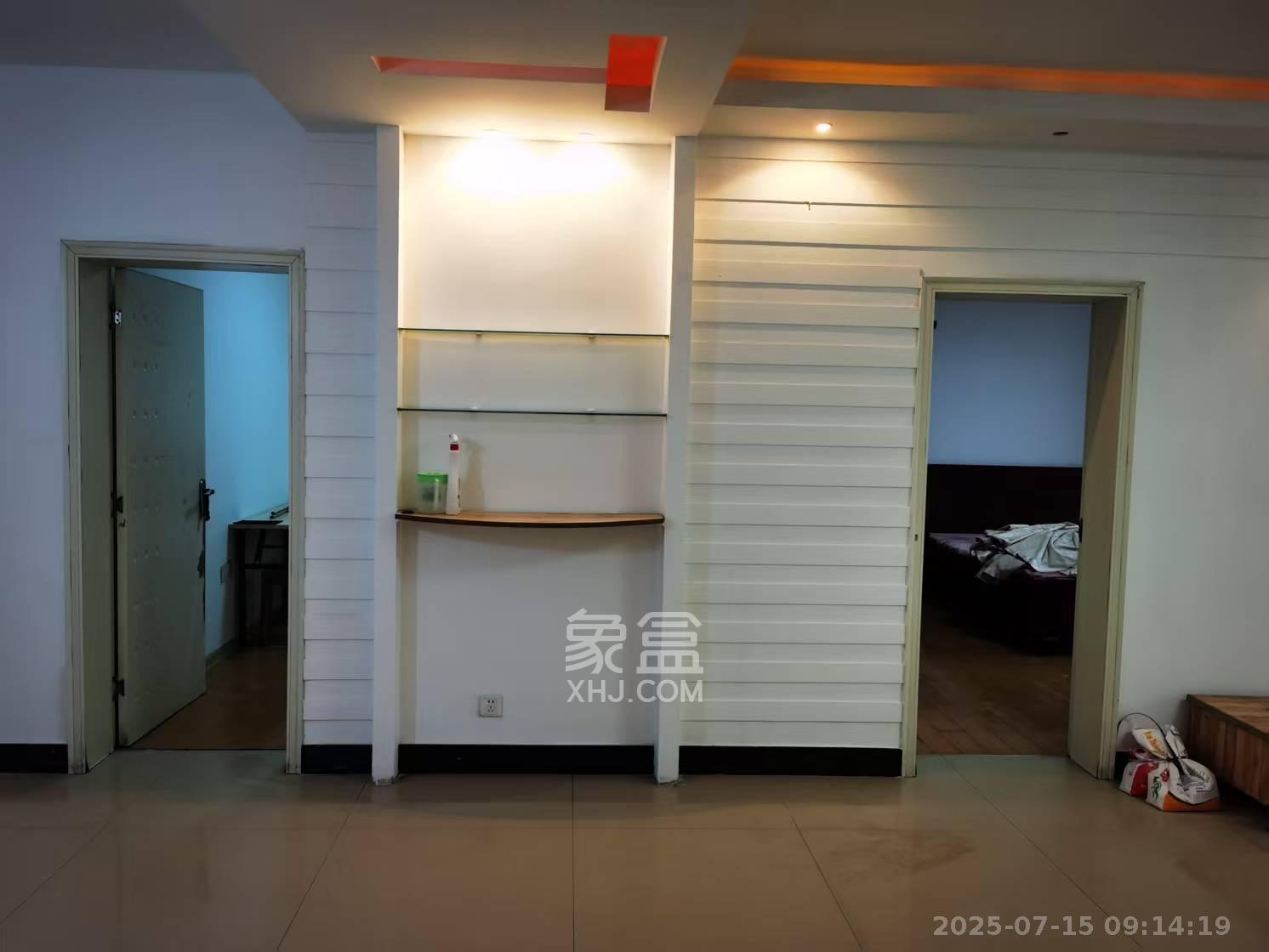 湘樟园小区(湘樟家园) 3室2厅1卫 1700.0元/月 湘樟园小区(湘樟家园) 3室2厅1卫 1700.0元/月室内图