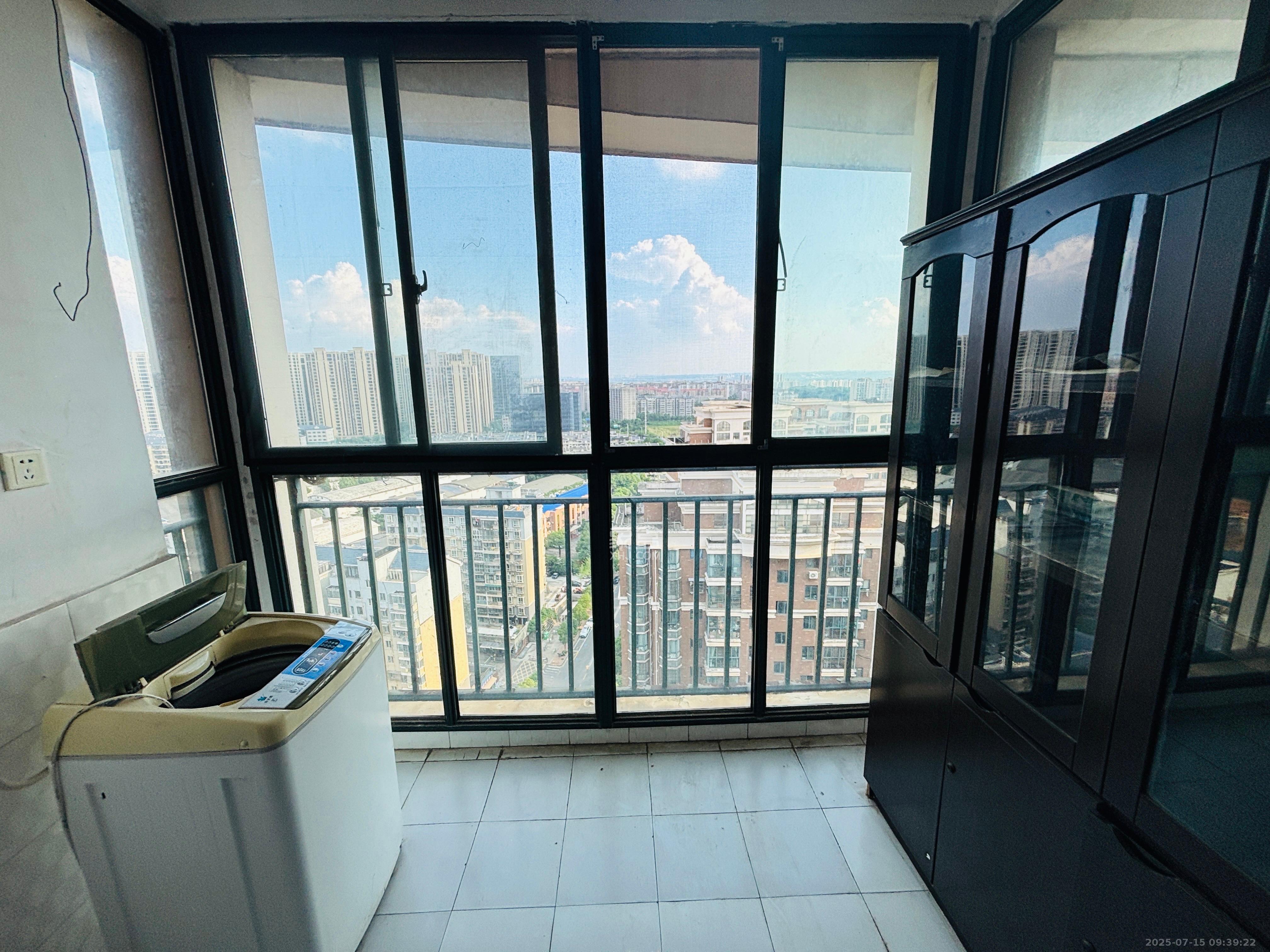 天城湖光山色 2室2厅1卫 1900.0元/月 天城湖光山色 2室2厅1卫 1900.0元/月室内图