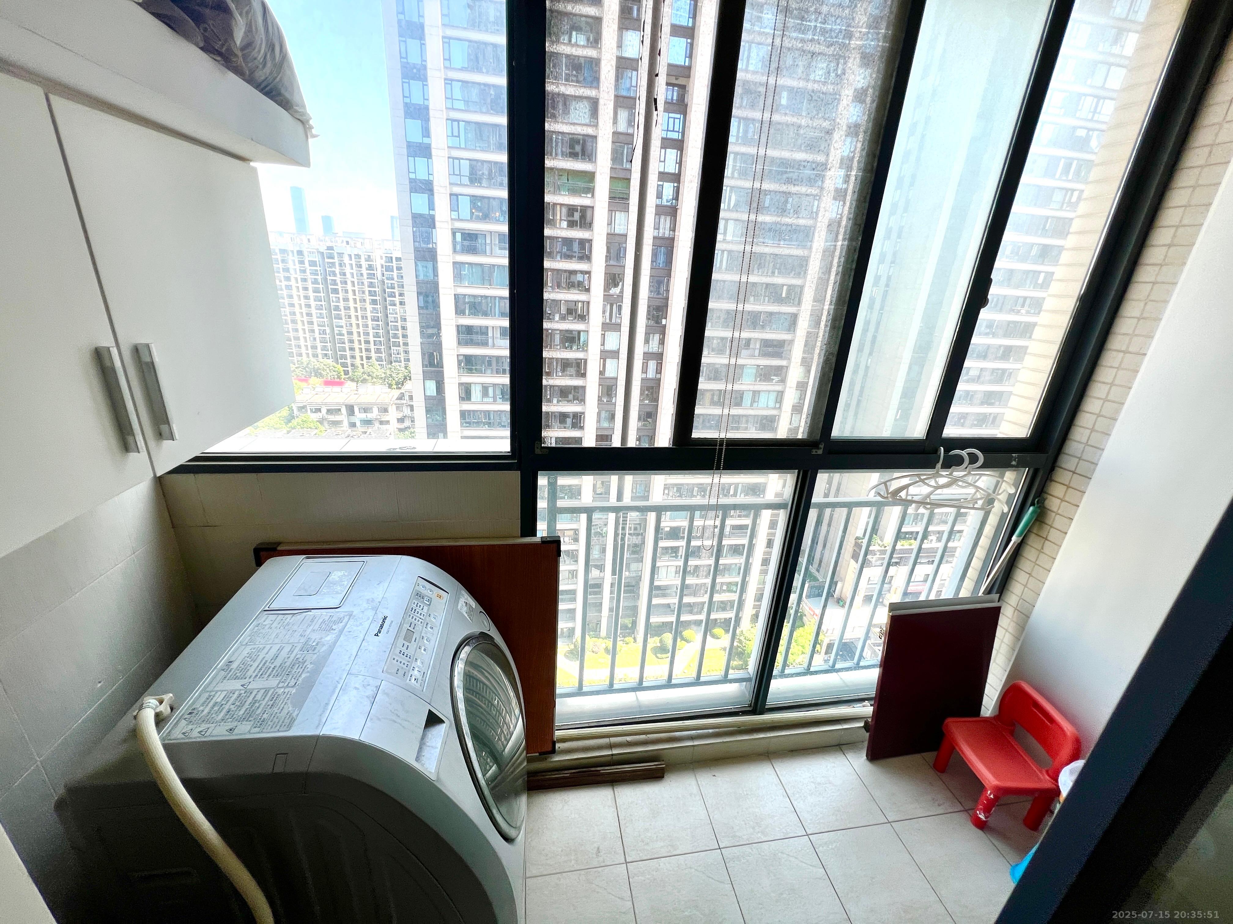 三万英尺 4室1厅2卫 4000.0元/月 三万英尺 4室1厅2卫 4000.0元/月室内图