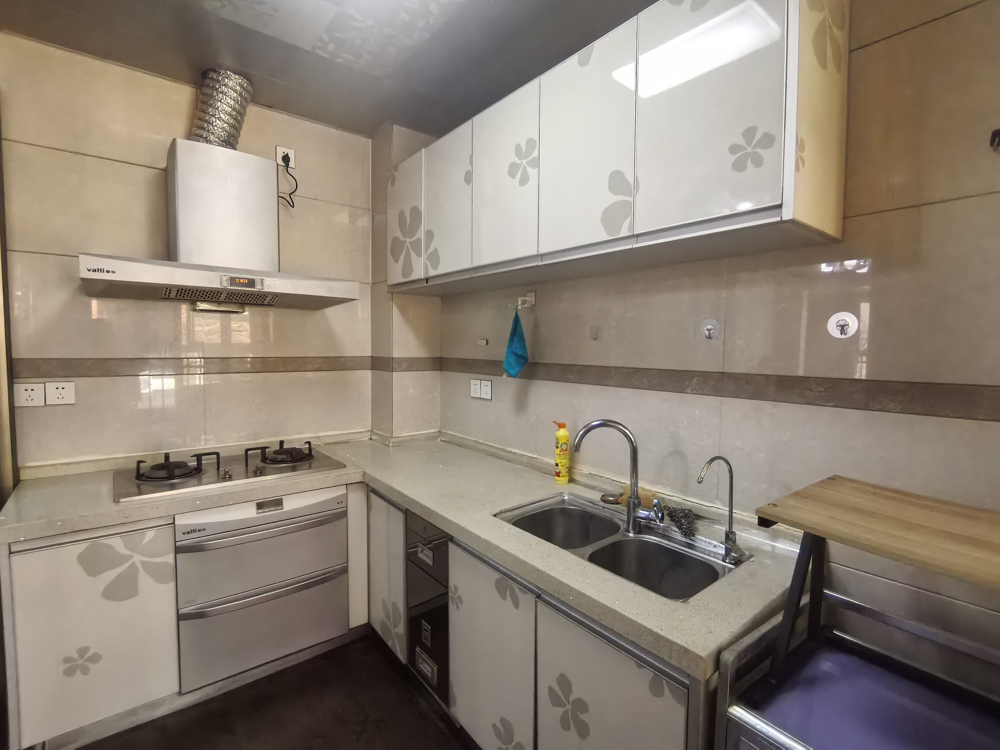 湘水明珠 2室2厅1卫 1800.0元/月 湘水明珠 2室2厅1卫 1800.0元/月室内图