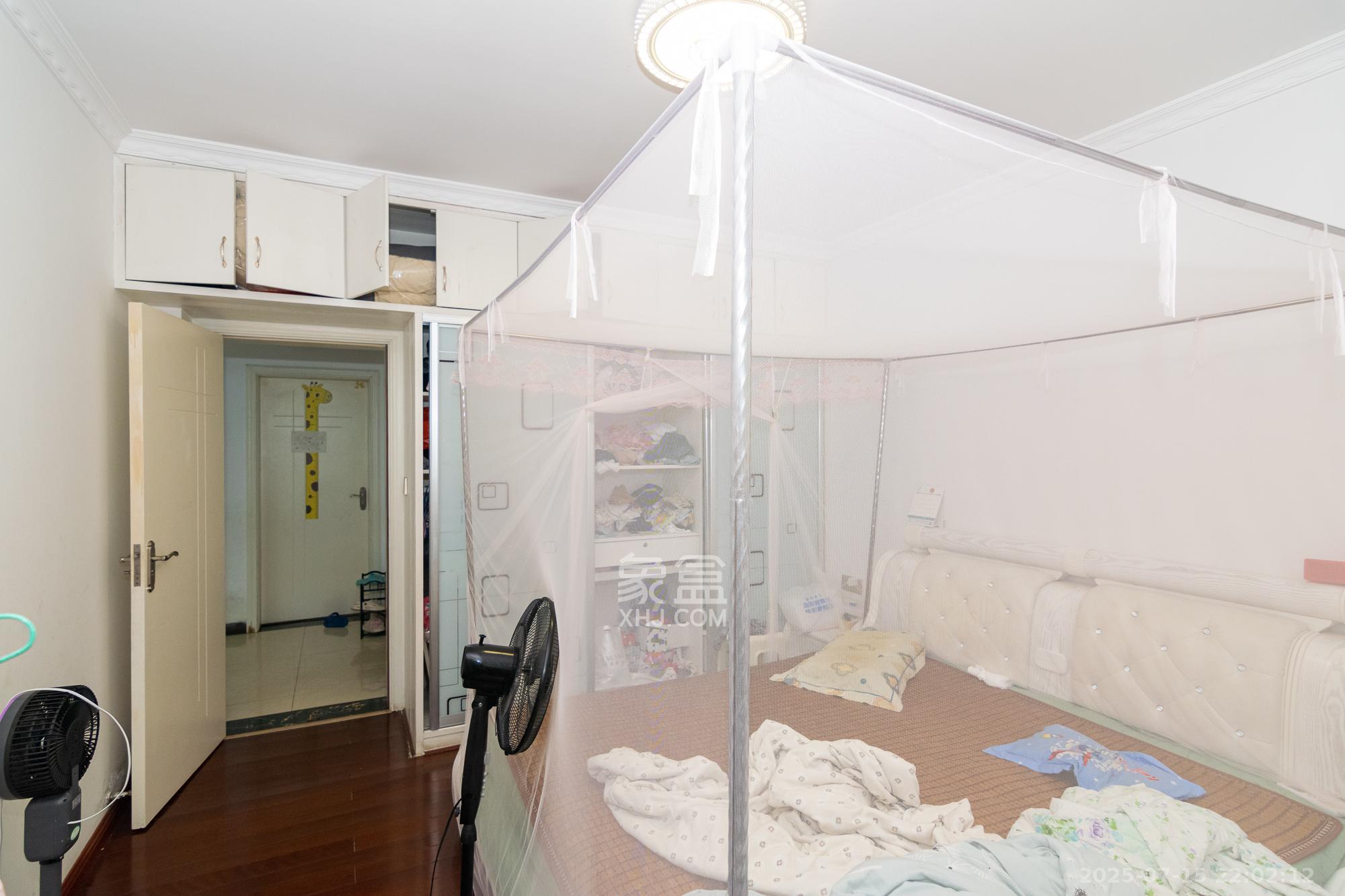 丽景华庭 1室2厅1卫 42.8万 丽景华庭 1室2厅1卫 42.8万卧室