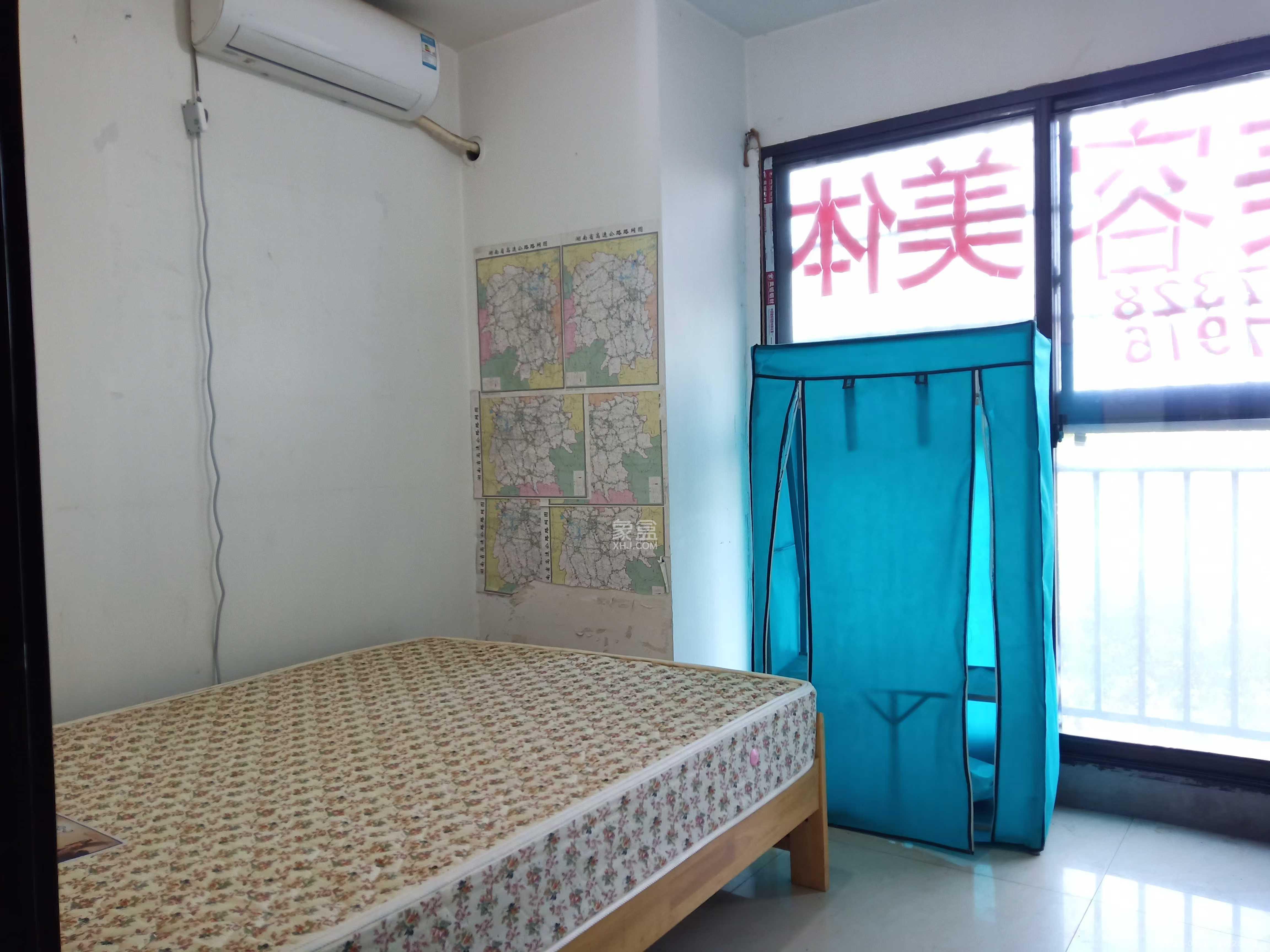 保利麓谷林语E区  3室2厅1卫   2000.00元/月室内图