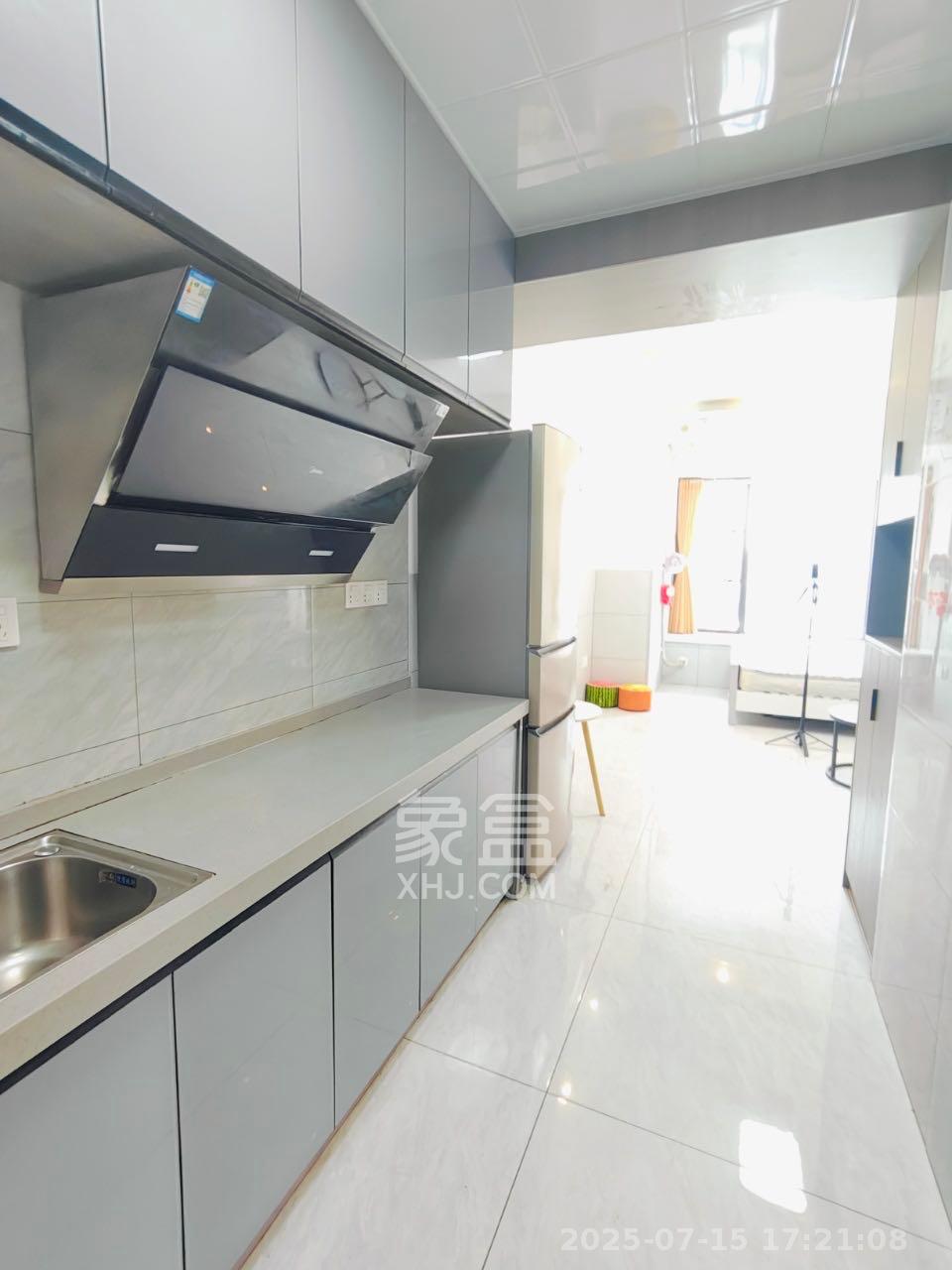 南山梅溪一方 1室1厅1卫 1600.0元/月 南山梅溪一方 1室1厅1卫 1600.0元/月室内图