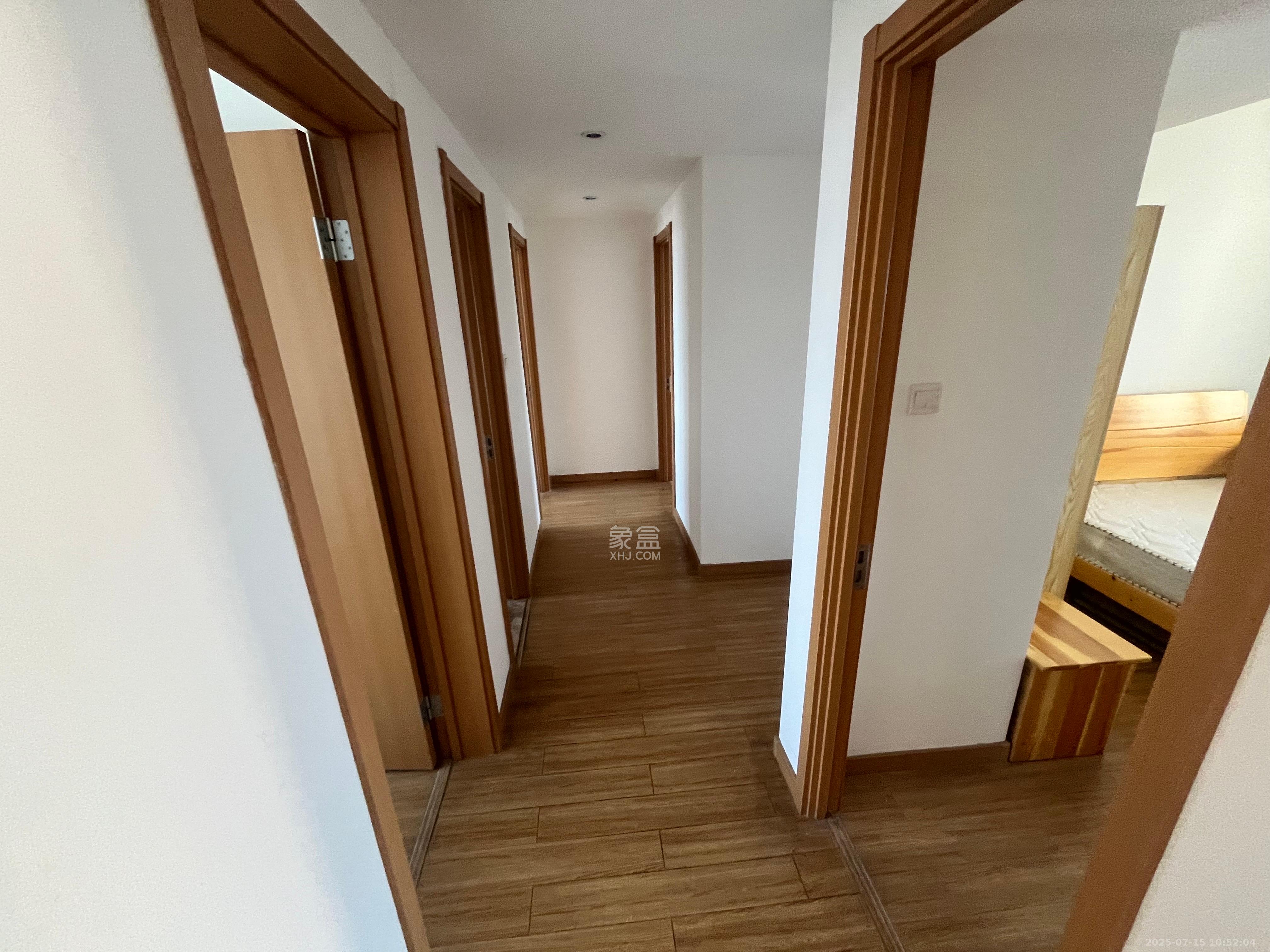 旭辉国际广场(永升商业广场)  4室2厅2卫    3900.0元/月 旭辉国际广场(永升商业广场)  4室2厅2卫    3900.0元/月室内图