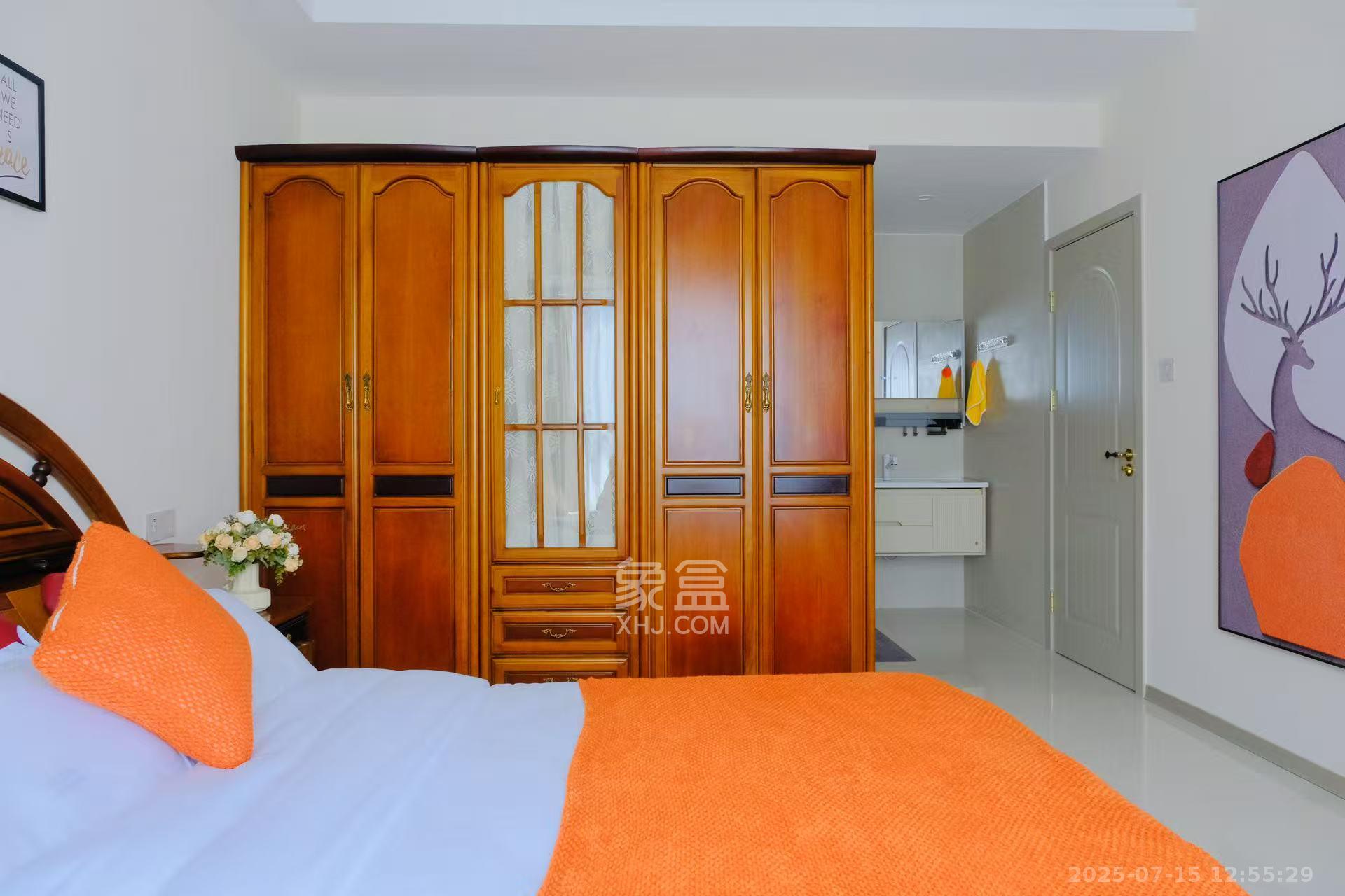 仁和香堤雅境 3室2厅2卫 4200.0元/月 仁和香堤雅境 3室2厅2卫 4200.0元/月室内图