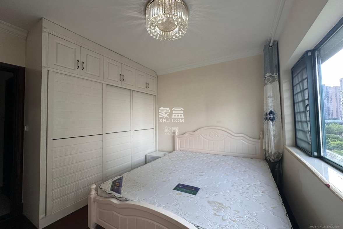 恒大雅苑 3室2厅2卫 3000.00元/月 恒大雅苑 3室2厅2卫 3000.00元/月室内图