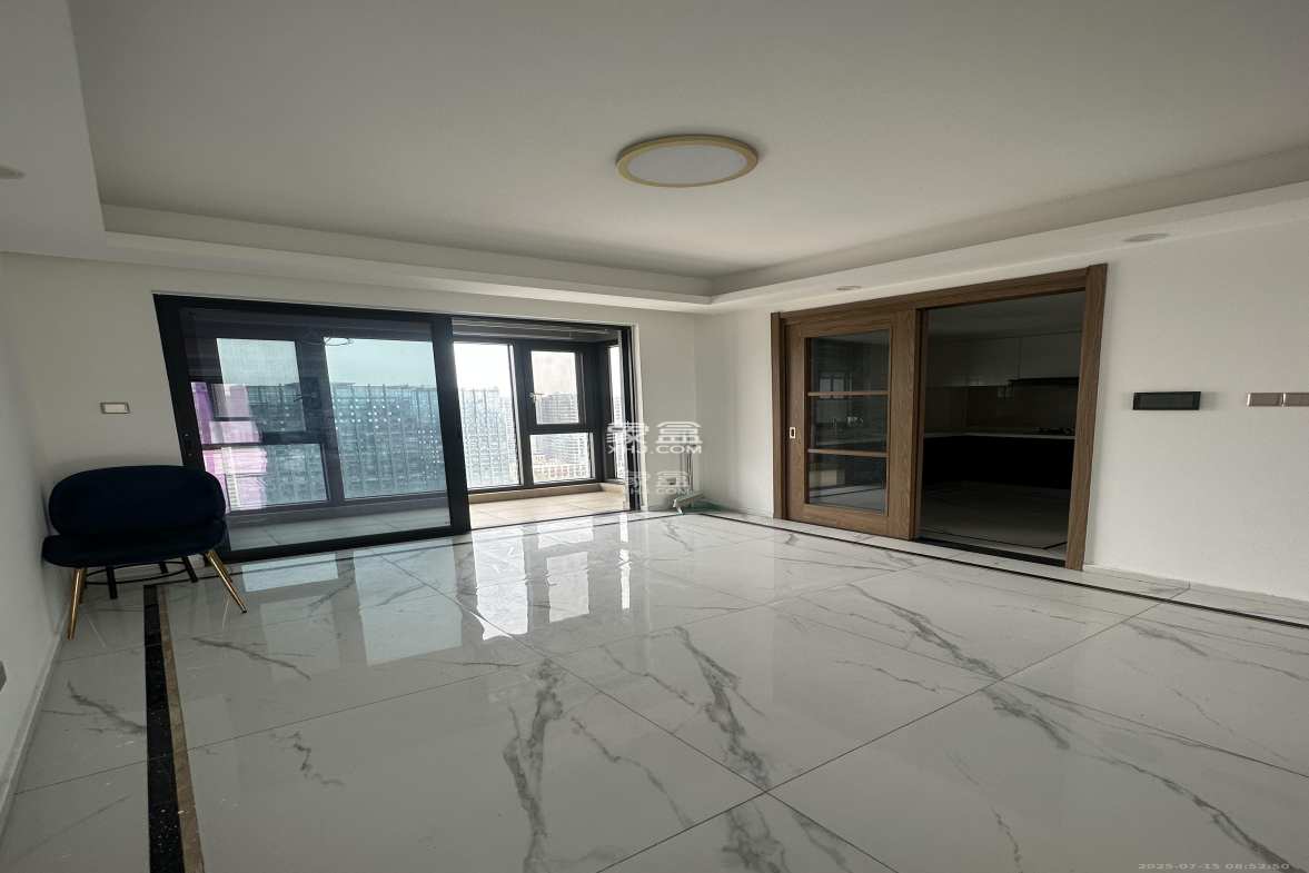 中海阅江府  4室2厅2卫    5000.0元/月 中海阅江府  4室2厅2卫    5000.0元/月室内图