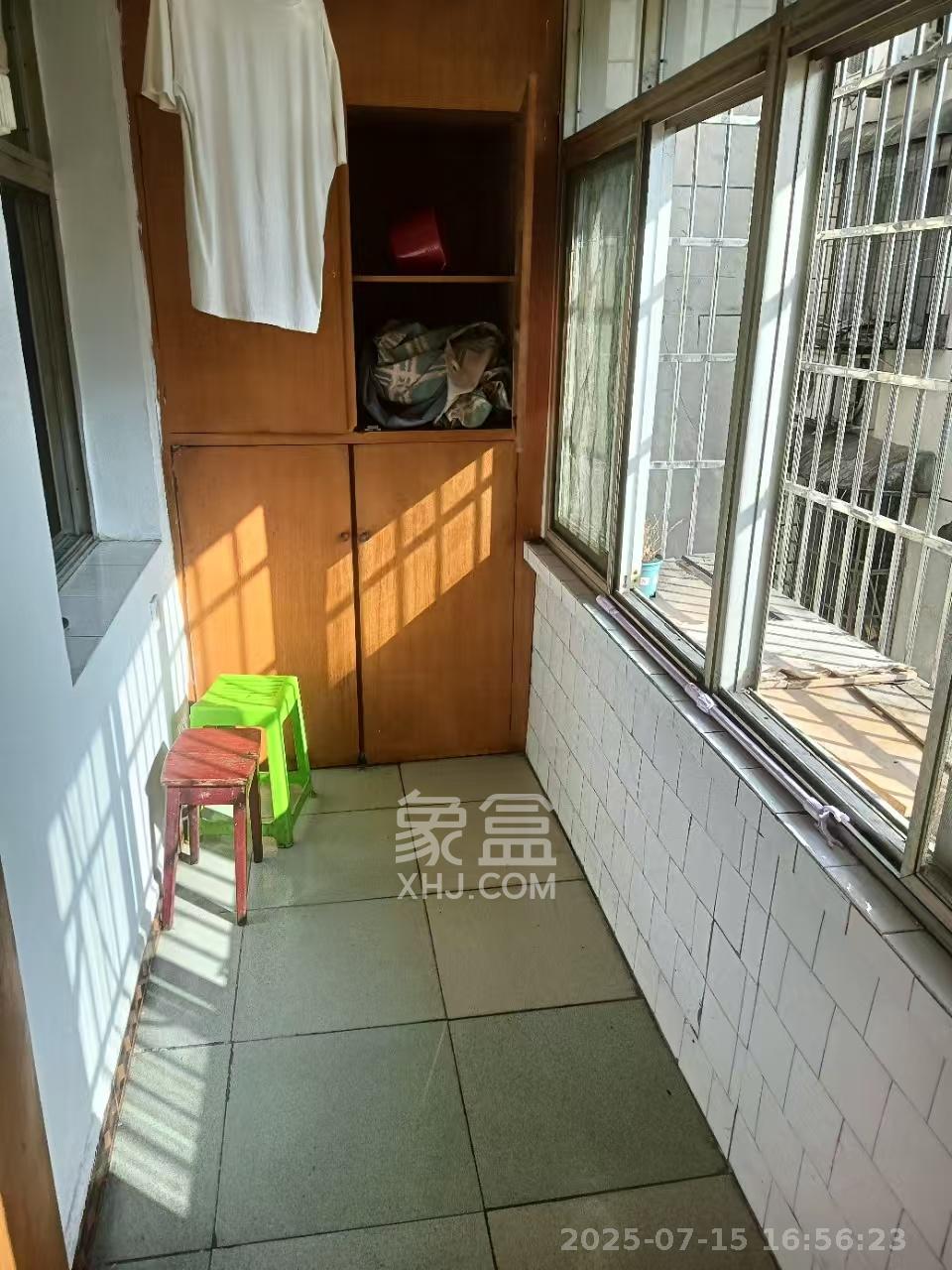 家兴公寓（洪家井）  3室1厅1卫   2300.00元/月室内图