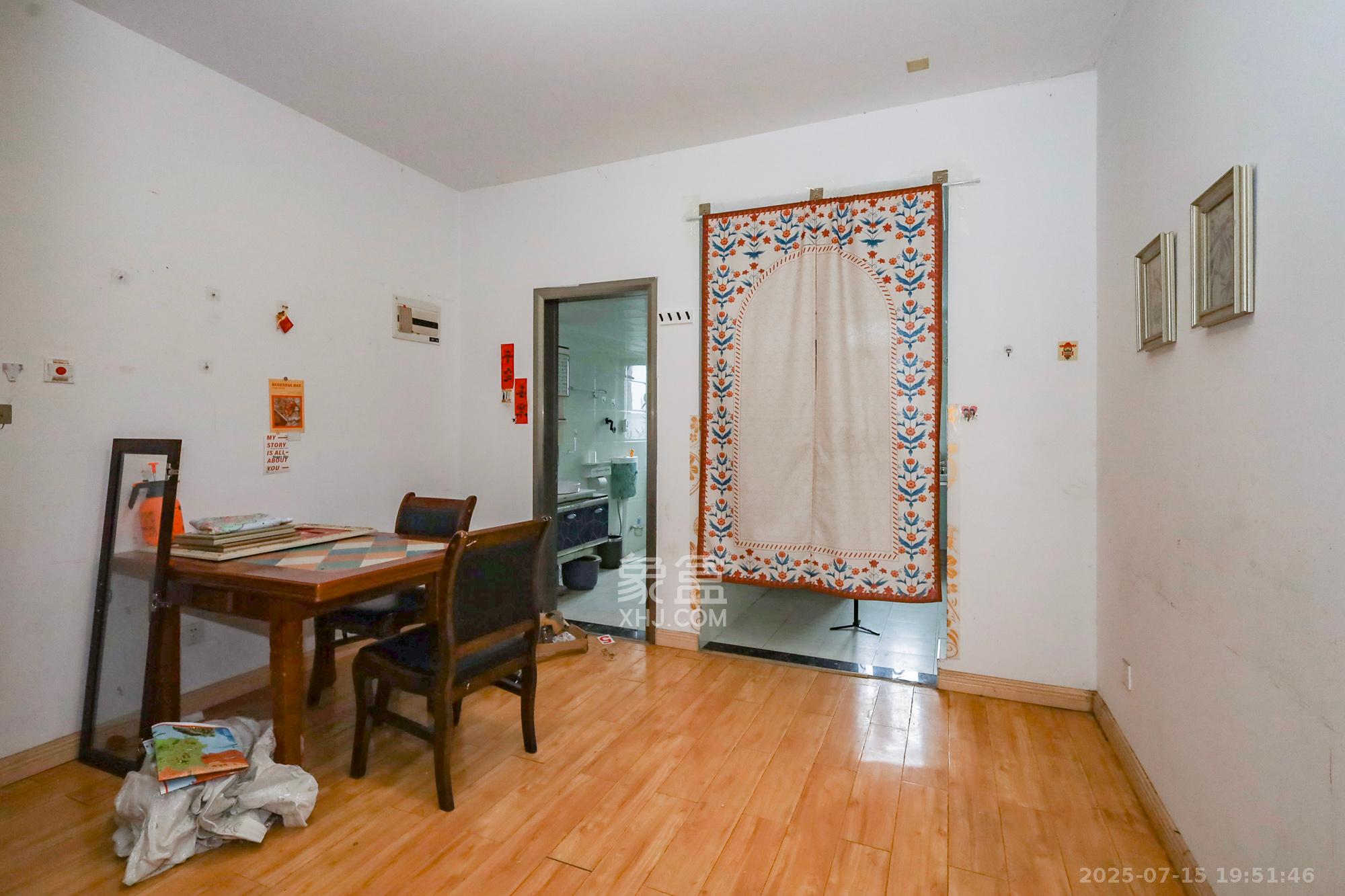 八方小区C区 3室2厅2卫 350.0万 八方小区C区 3室2厅2卫 350.0万其他