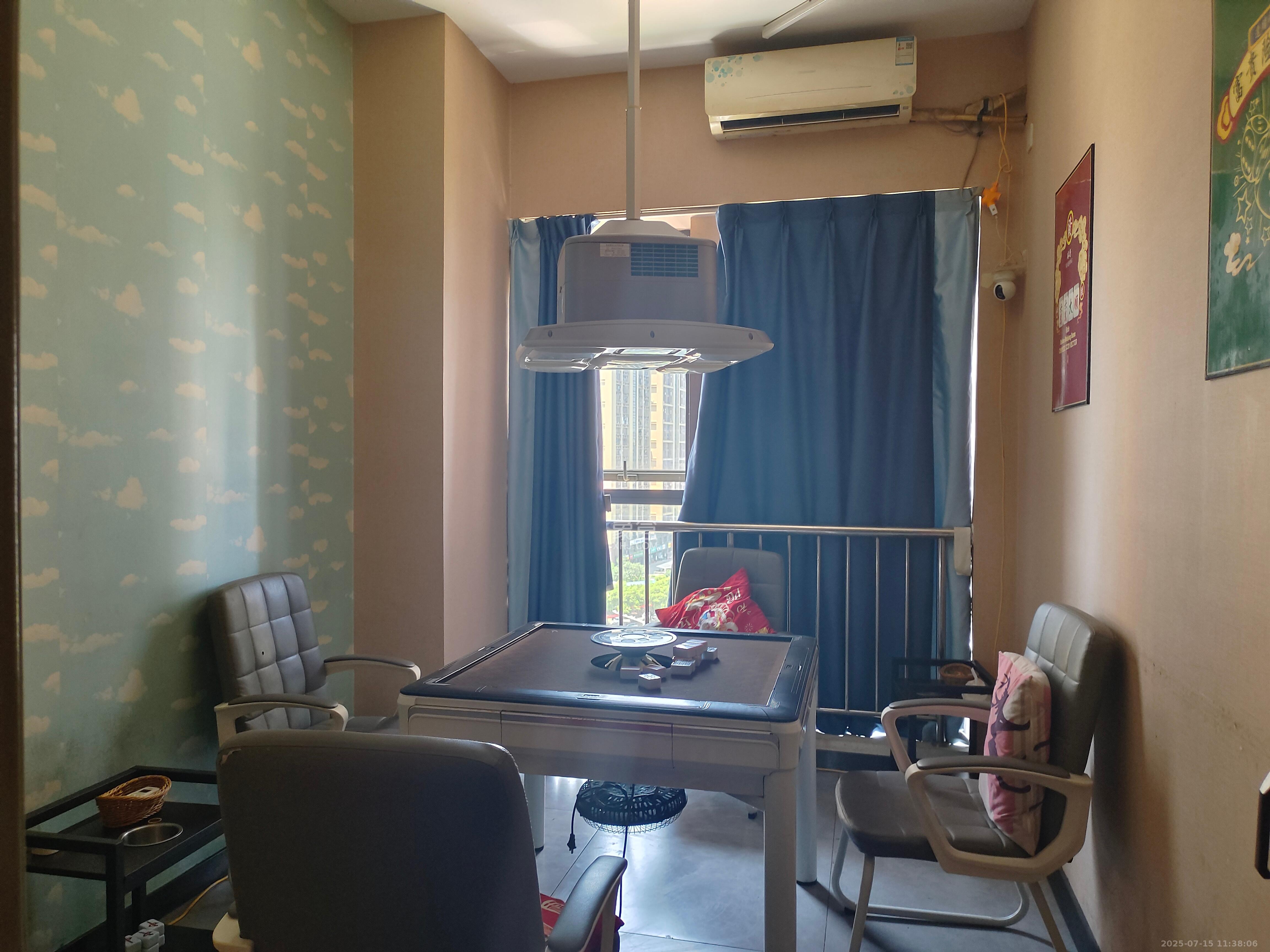 新世界广场 1室1厅1卫 5800.0元/月 新世界广场 1室1厅1卫 5800.0元/月室内图