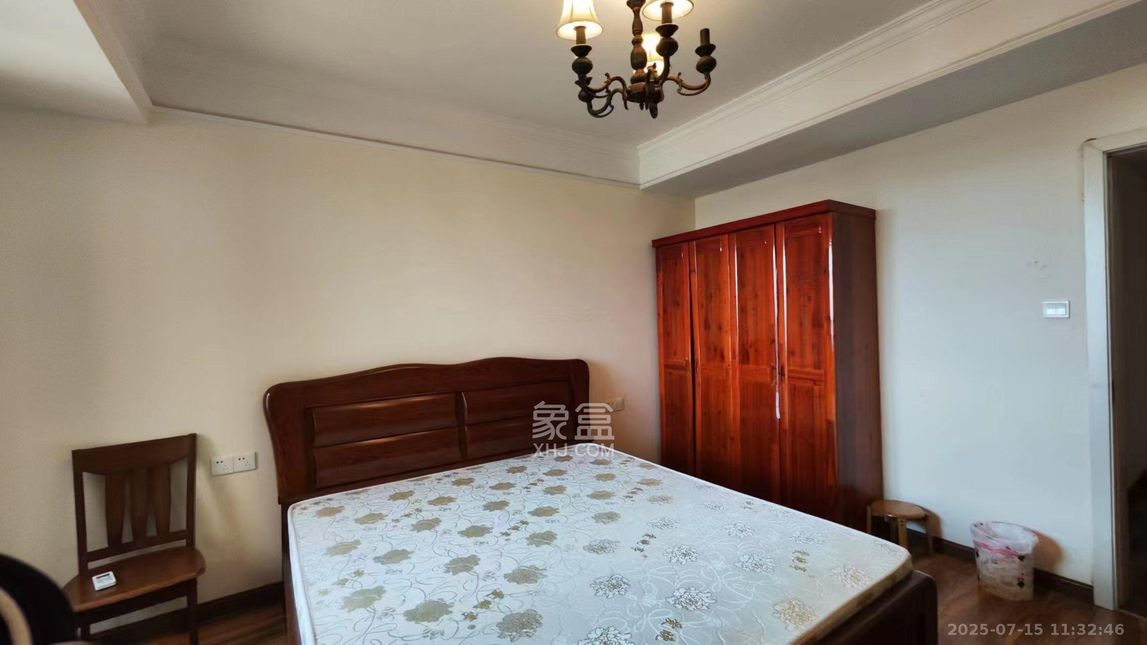 新城国际花都  3室2厅1卫    1500.0元/月 新城国际花都  3室2厅1卫    1500.0元/月室内图