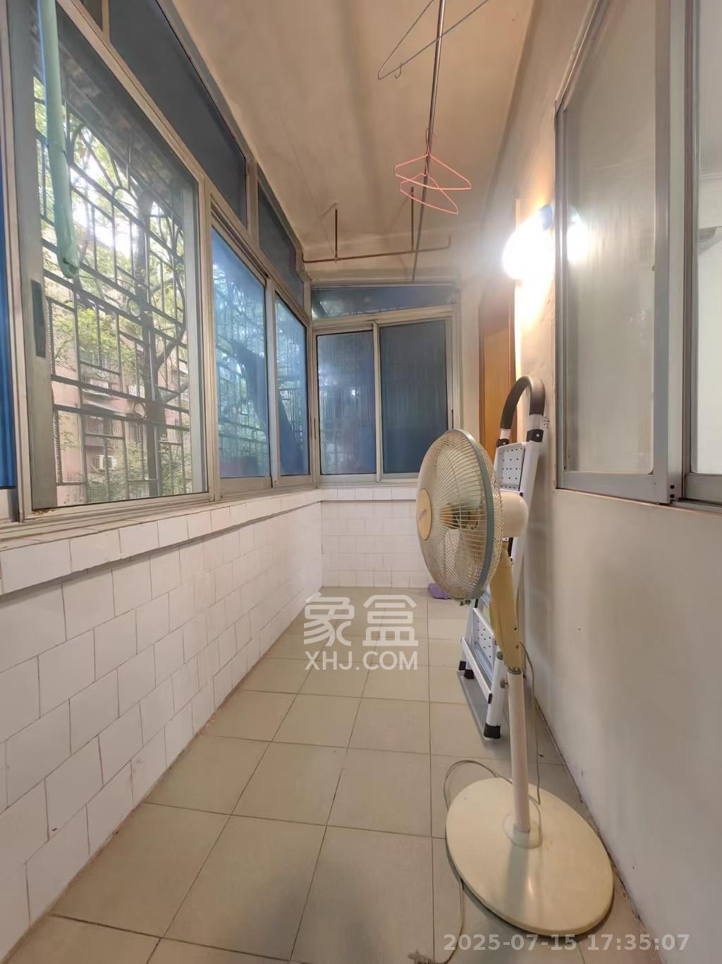 东塘电力院  3室2厅1卫   2000.00元/月室内图