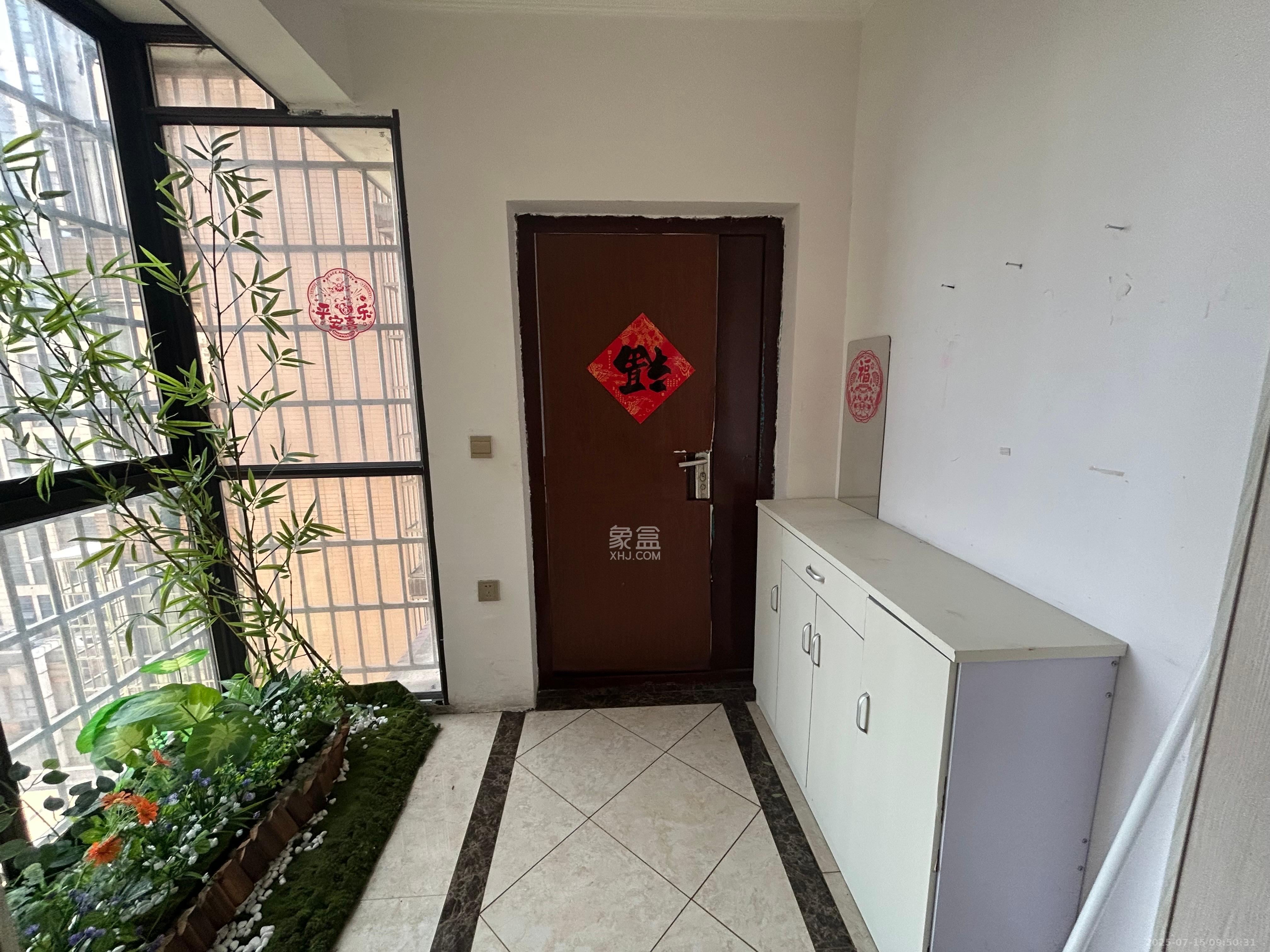 芒果天地(芒果雅苑)  3室2厅1卫    3400.0元/月室内图