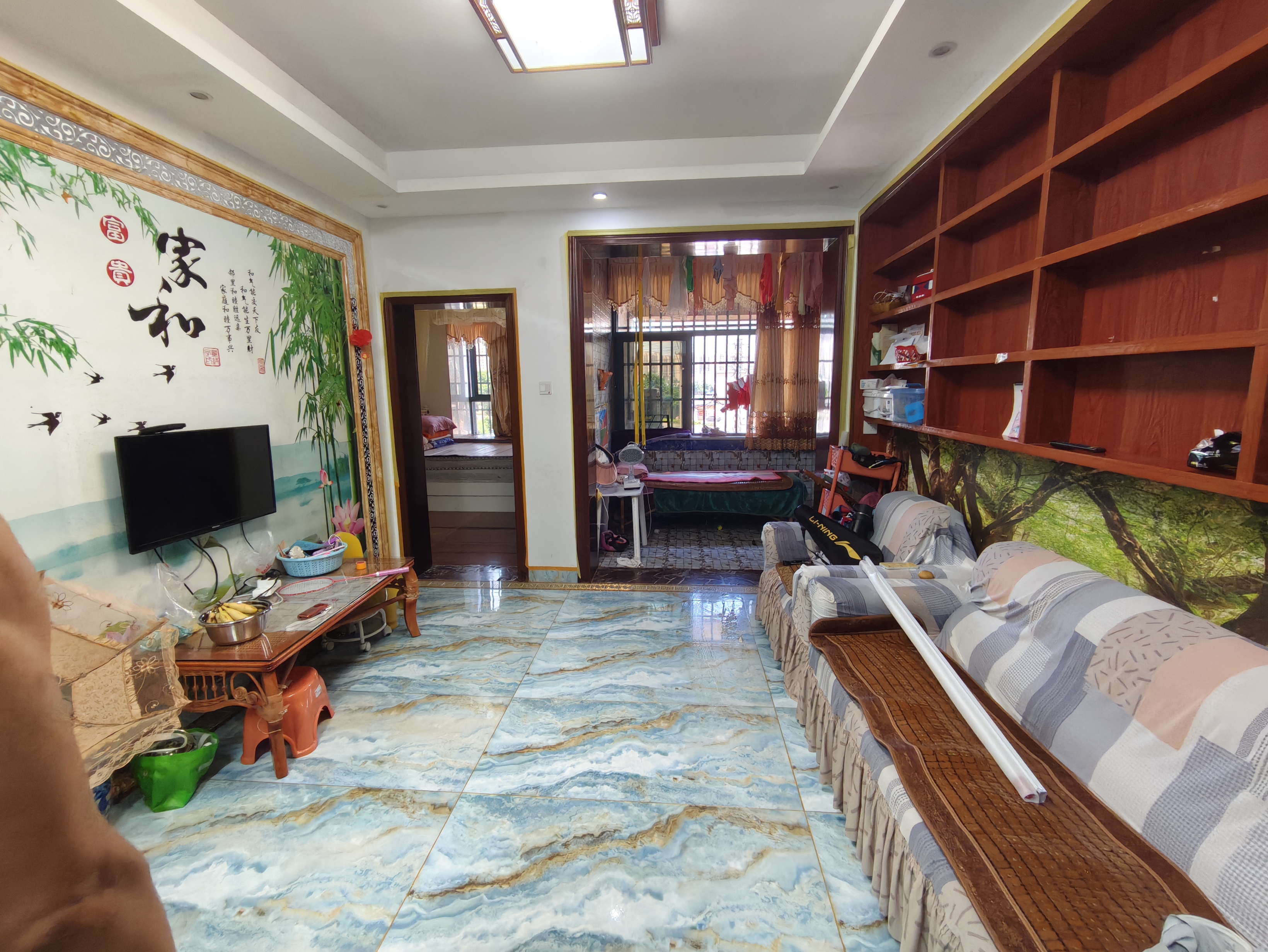 万花坊金城雅舍 3室2厅2卫 120.0万 万花坊金城雅舍 3室2厅2卫 120.0万客厅