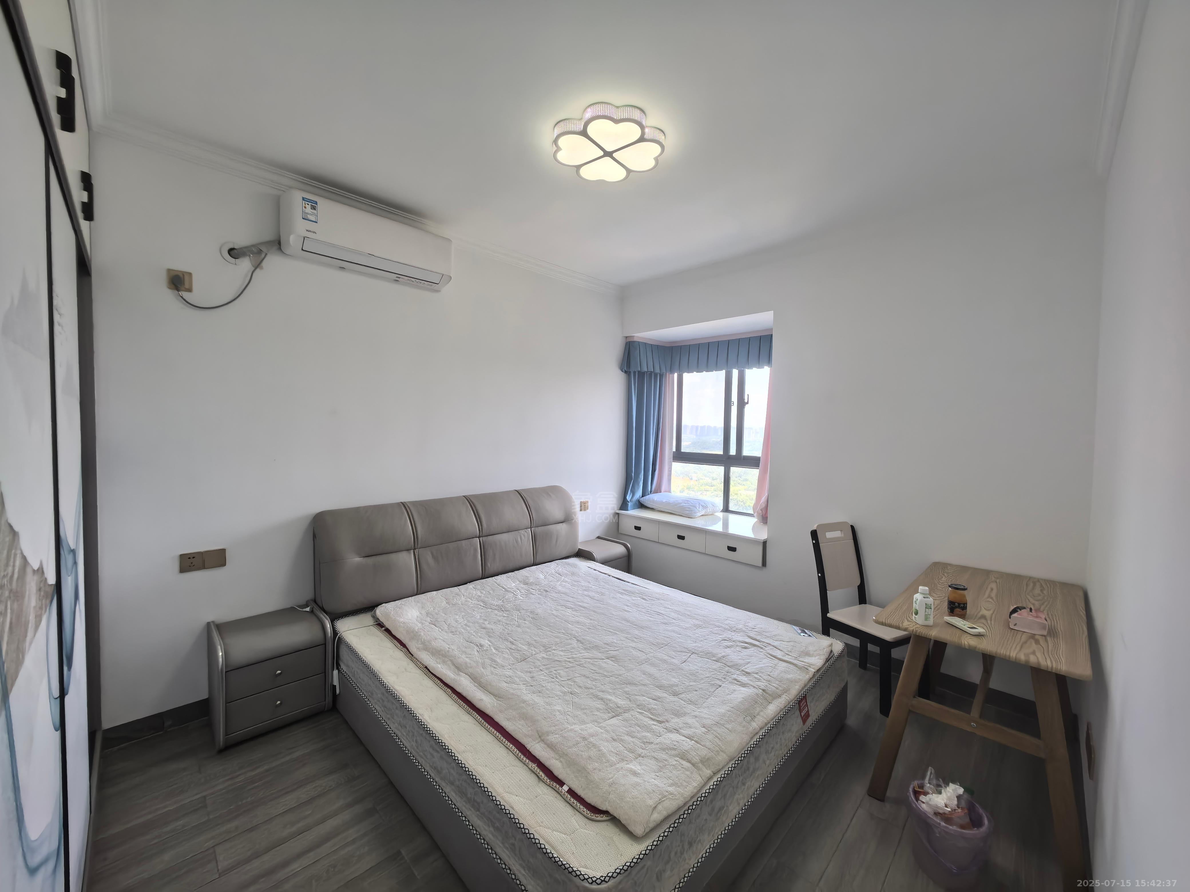 时代新城（翰林府）  3室1厅2卫   1700.00元/月室内图