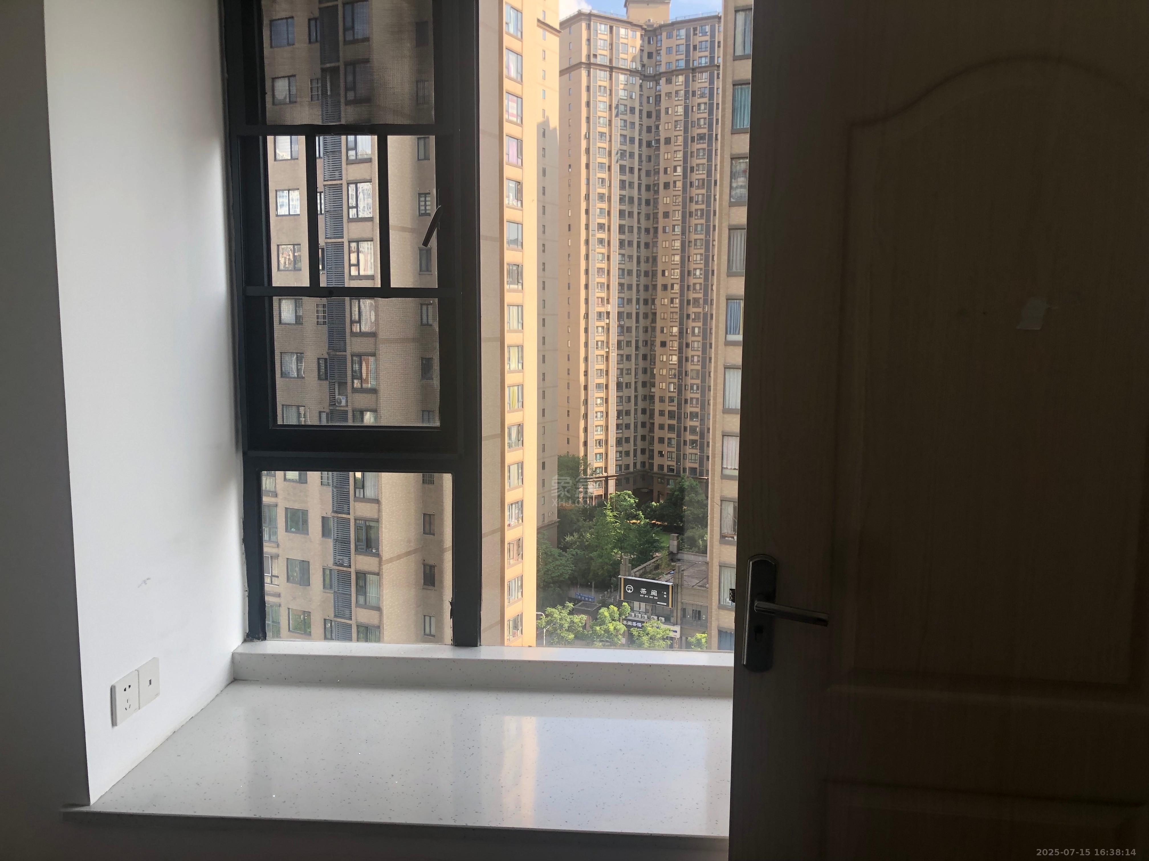 中建御山和苑  1室1厅1卫   1600.00元/月室内图
