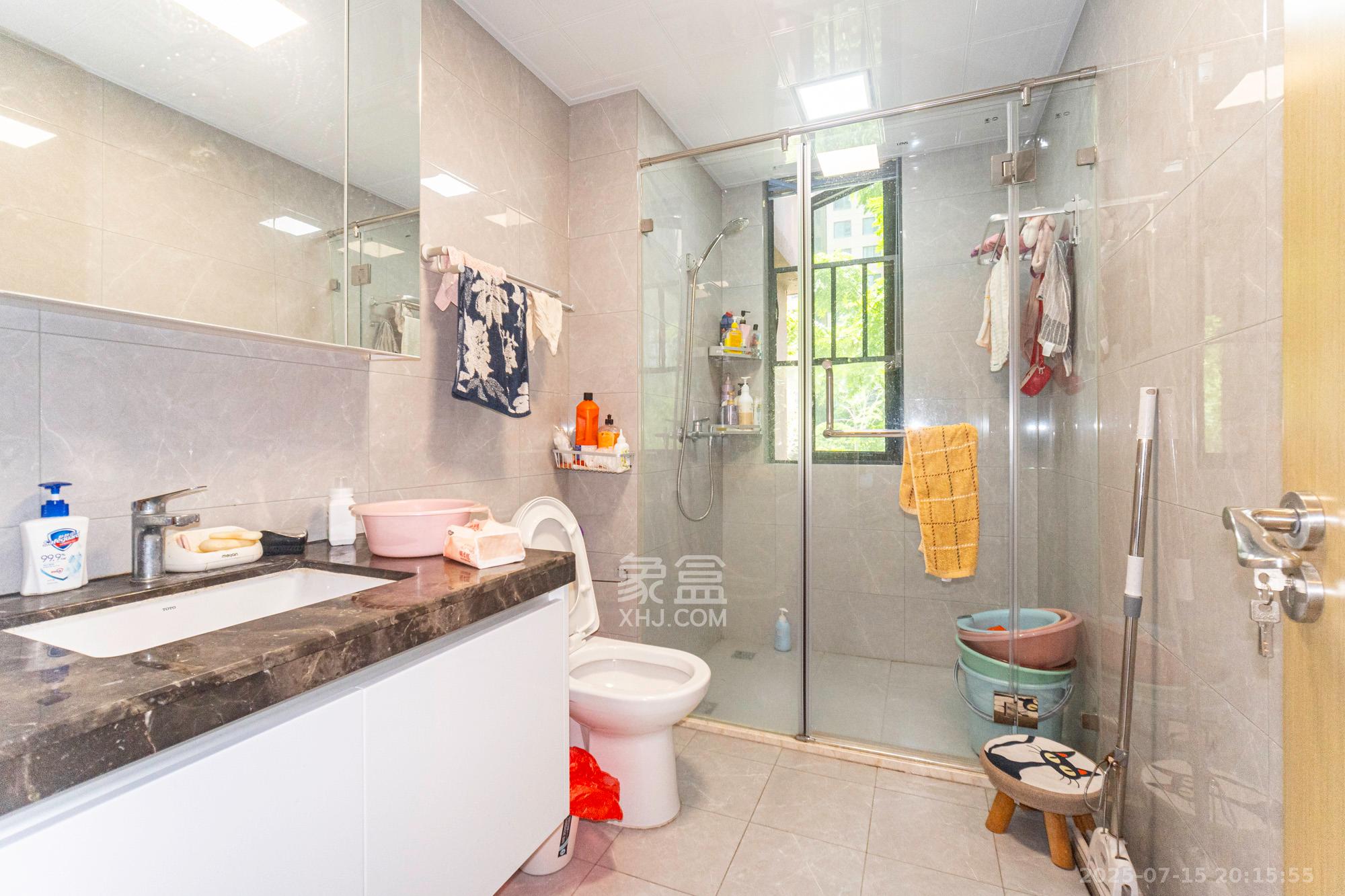 运达锦绣广场 3室2厅2卫 150.0万 运达锦绣广场 3室2厅2卫 150.0万卫生间