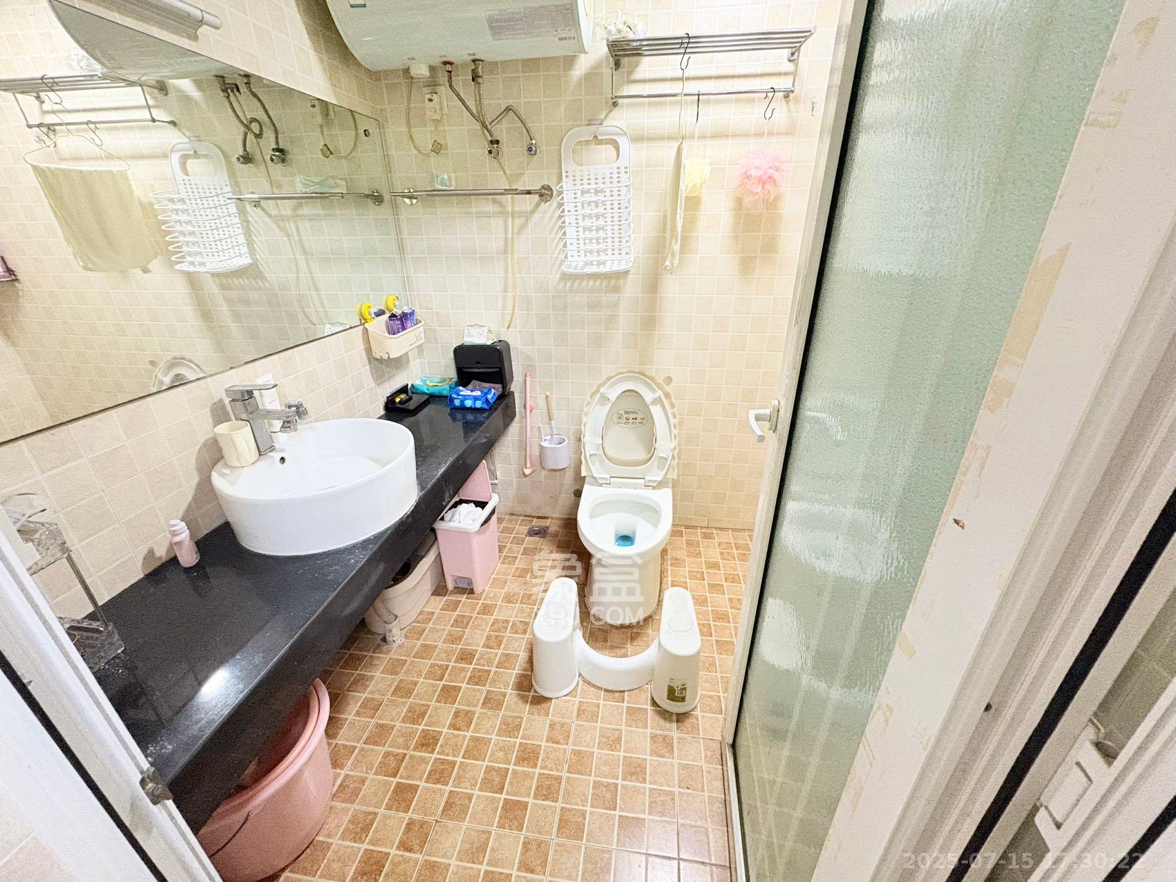 上河国际F座  1室1厅1卫   1500.00元/月室内图