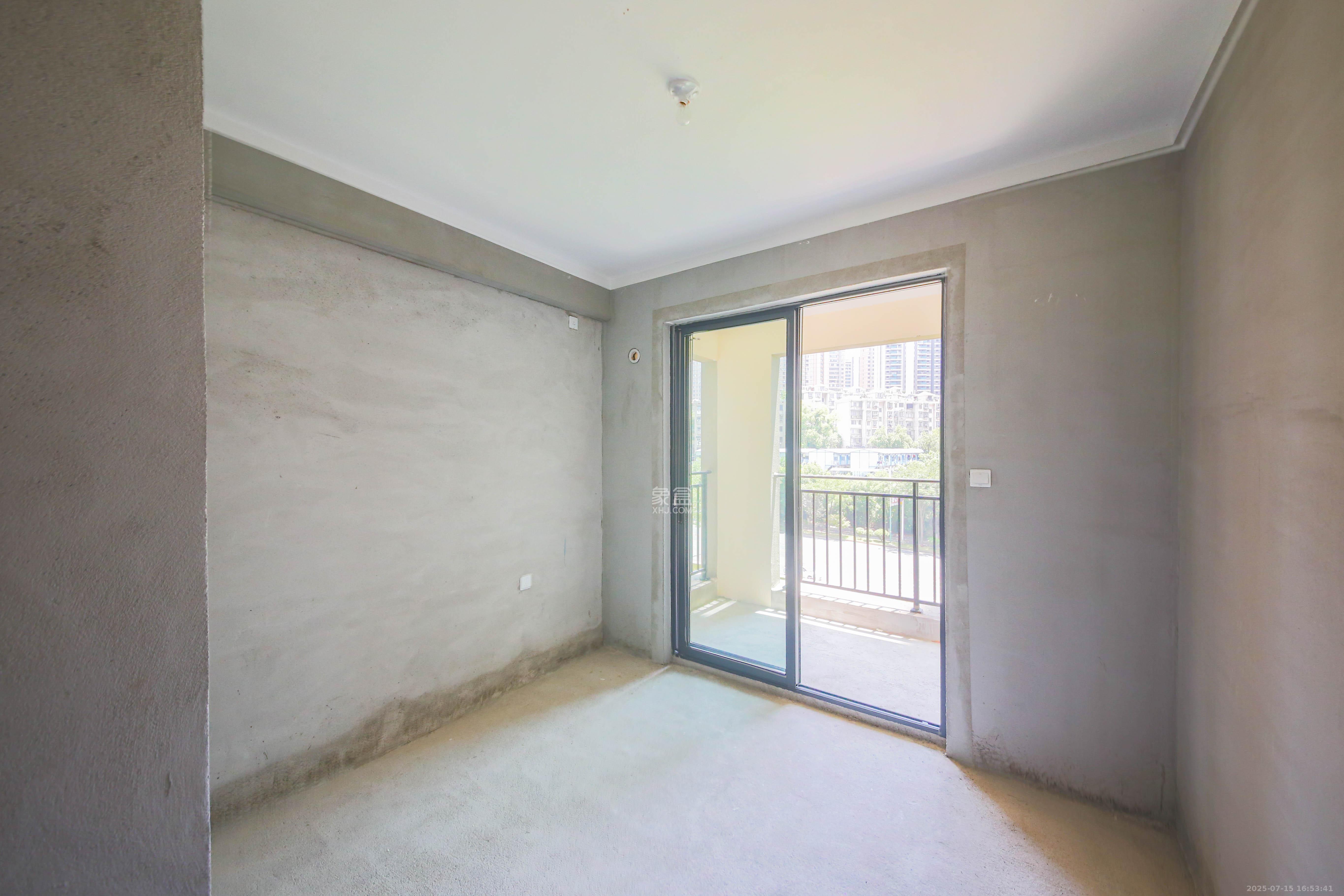 中建钰和城  4室2厅2卫   182.00万卧室
