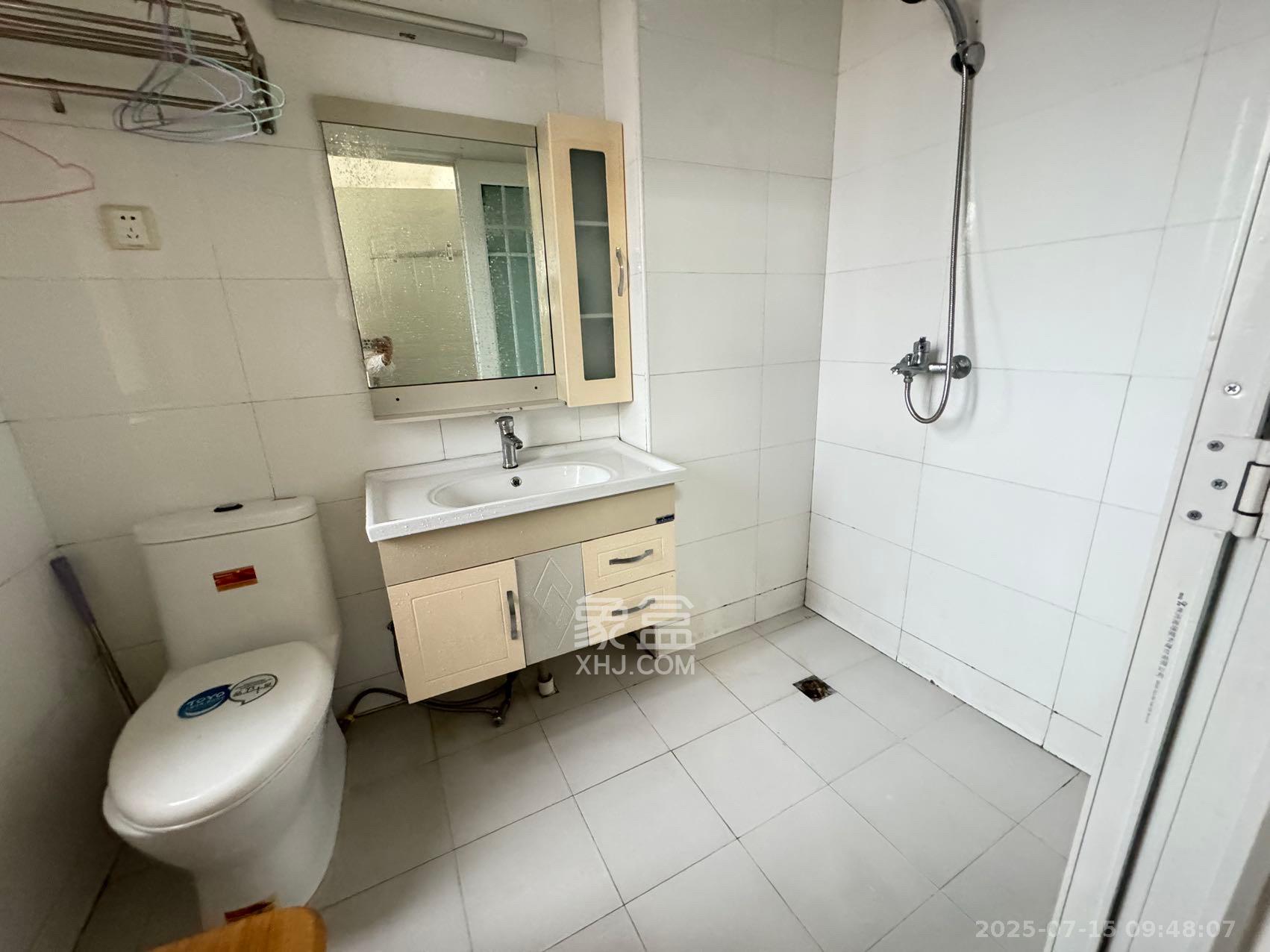 世嘉国际华城 2室2厅2卫 2500.0元/月 世嘉国际华城 2室2厅2卫 2500.0元/月室内图