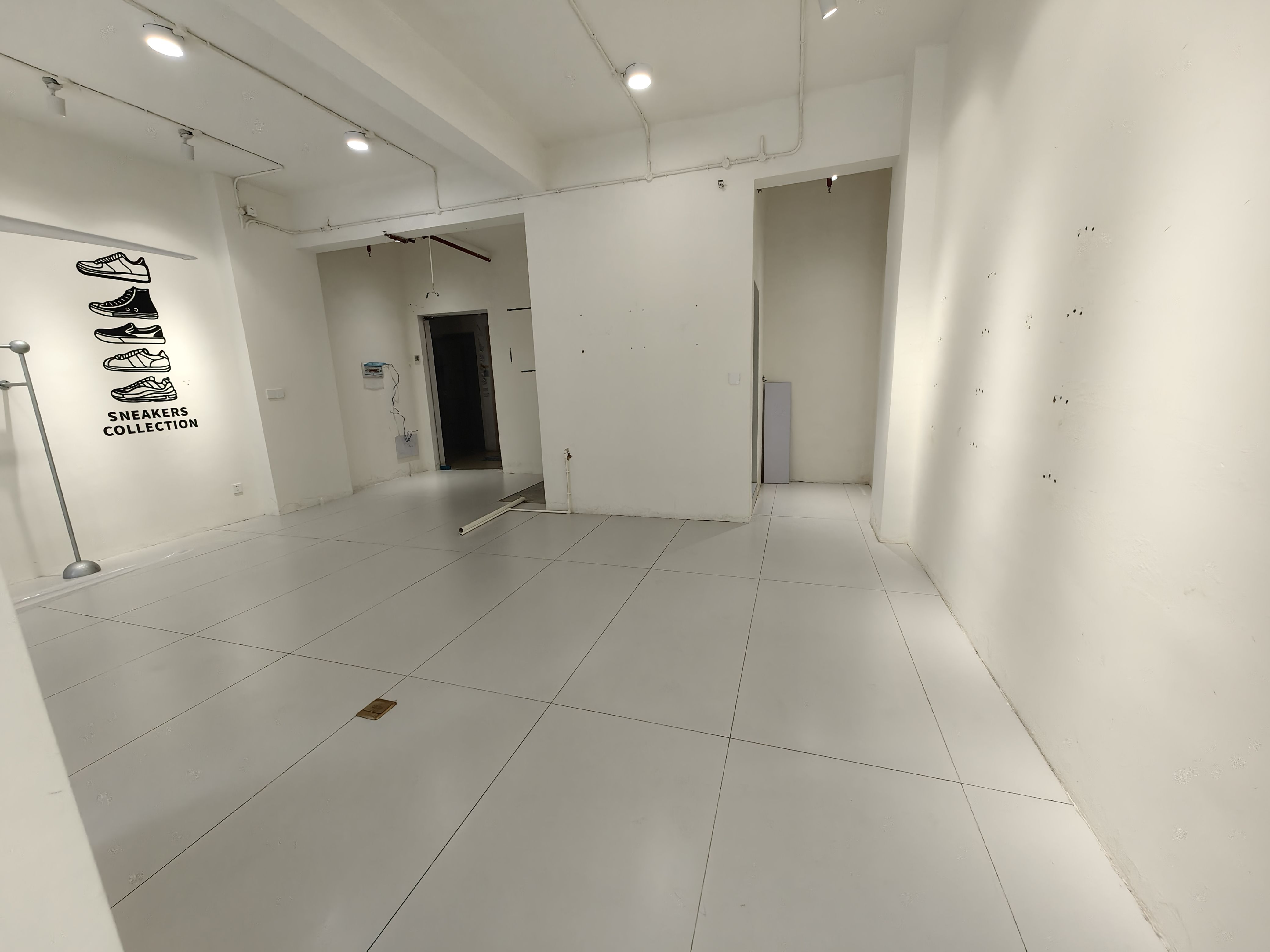 天门中央广场 1室2厅1卫 1700.0元/月 天门中央广场 1室2厅1卫 1700.0元/月室内图