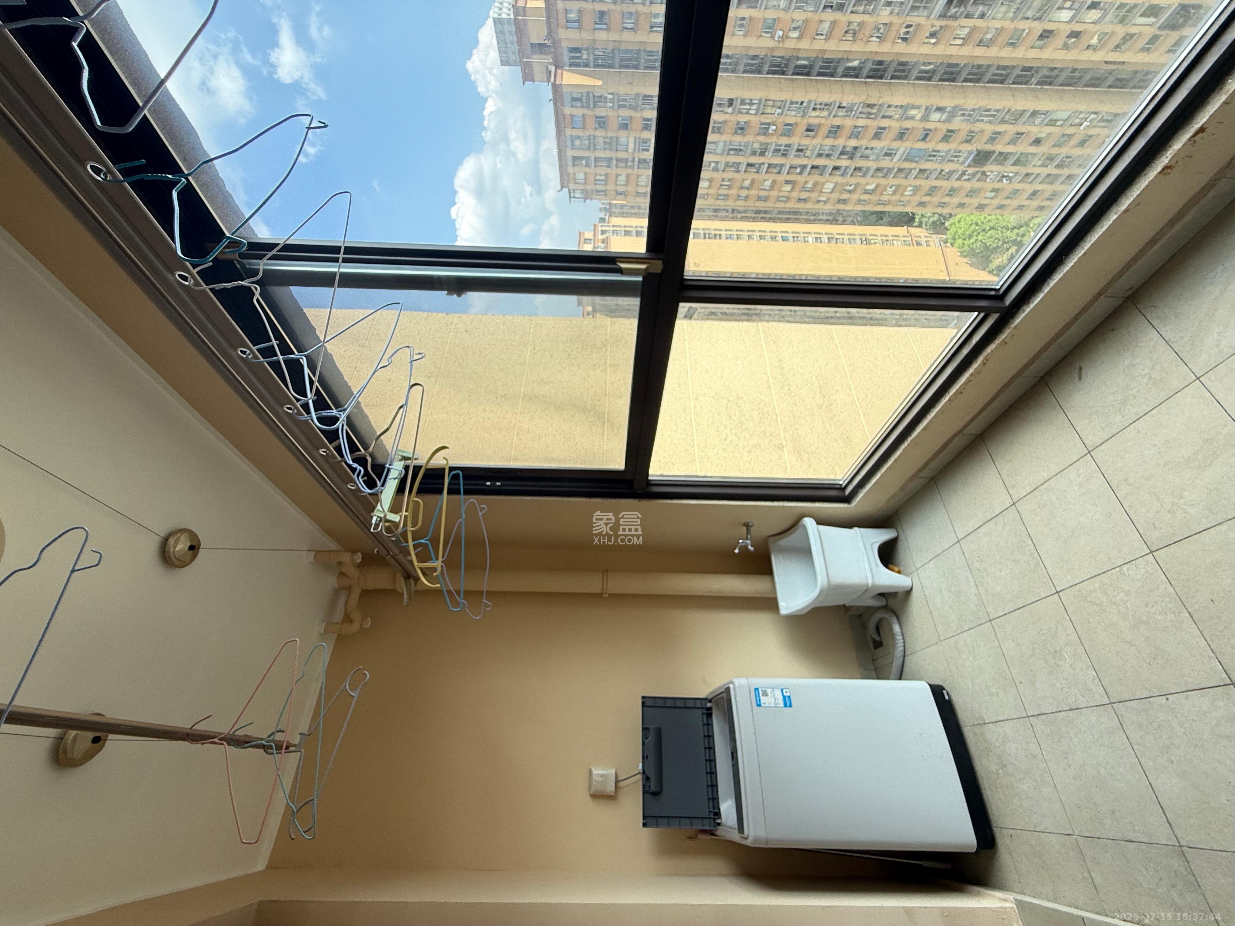 金地中交麓谷香颂(金地中交雅苑) 3室2厅1卫 2900.0元/月 金地中交麓谷香颂(金地中交雅苑) 3室2厅1卫 2900.0元/月室内图