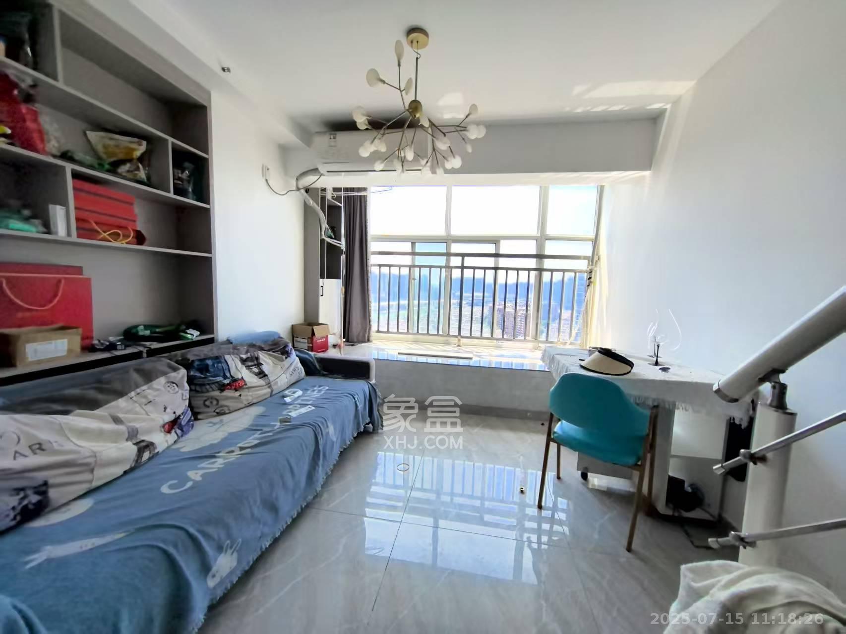 金色loft(鑫秋大厦)  1室1厅1卫    1800.0元/月 金色loft(鑫秋大厦)  1室1厅1卫    1800.0元/月户型图