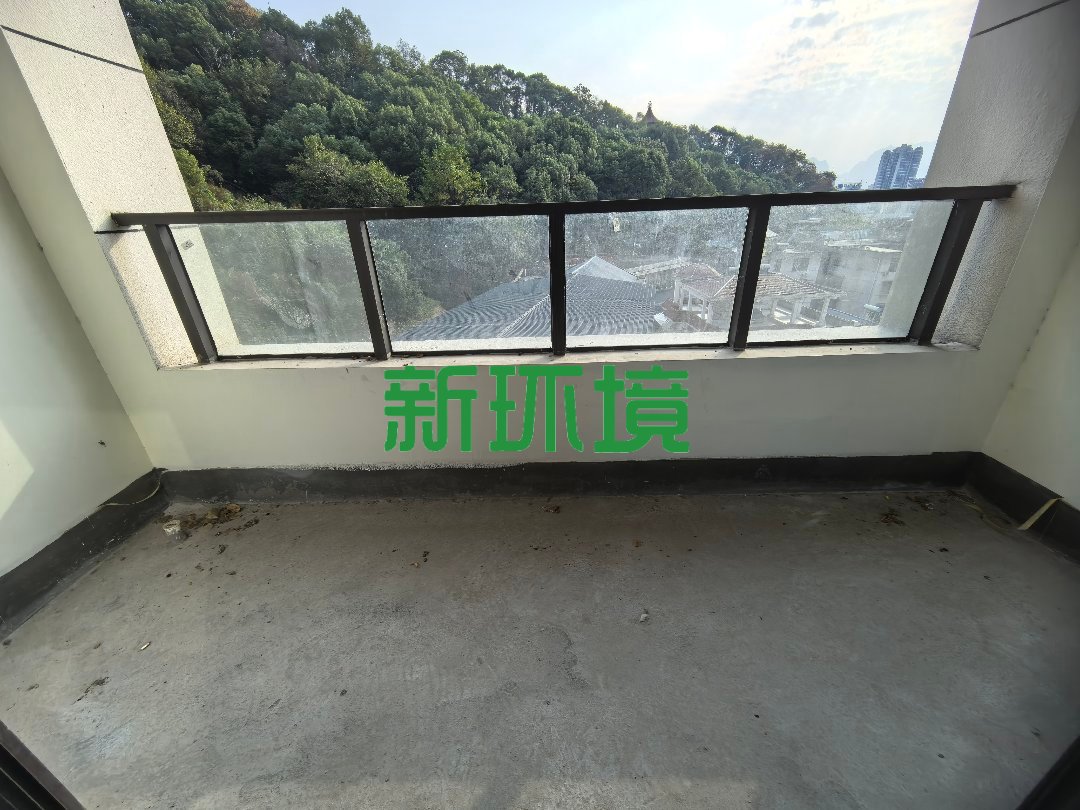 福天中央公馆  3室2厅1卫   62.00万客厅