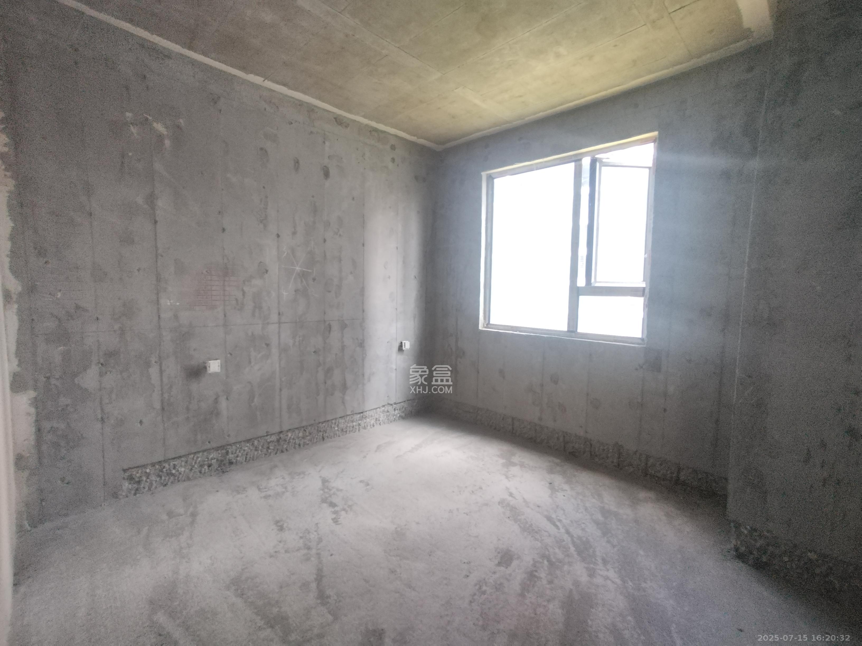 谷山景苑  4室2厅2卫    1200.0元/月 谷山景苑  4室2厅2卫    1200.0元/月室内图