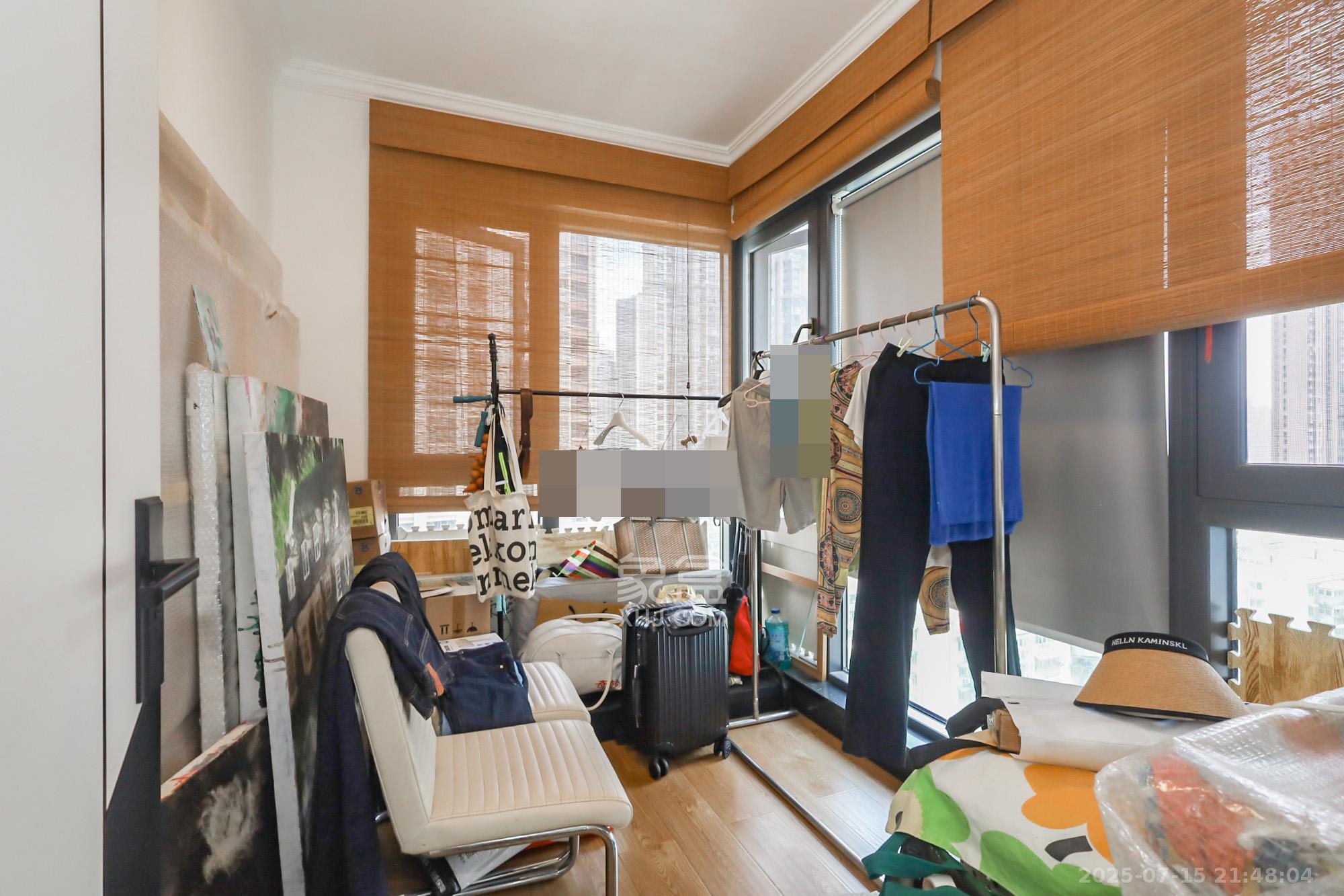 世茂铂翠湾四期(世茂悦享)  3室2厅1卫    119.0万 世茂铂翠湾四期(世茂悦享)  3室2厅1卫    119.0万卧室