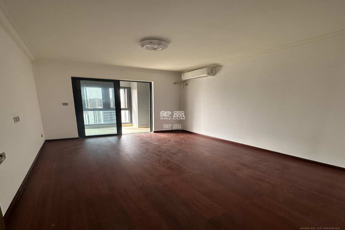 中海阅江府  4室2厅2卫    5000.0元/月 中海阅江府  4室2厅2卫    5000.0元/月室内图