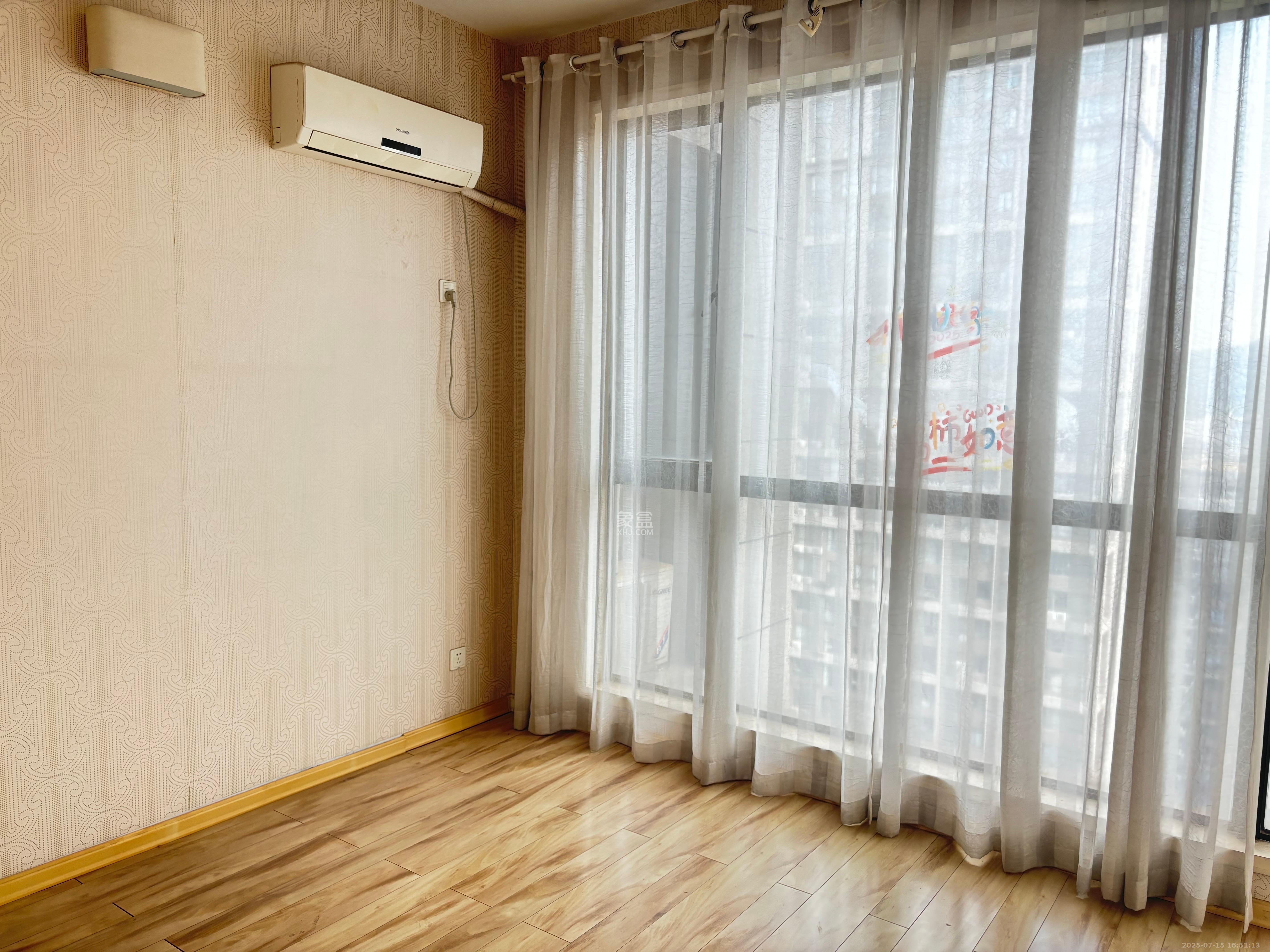 郡原广场  4室2厅2卫    4600.0元/月 郡原广场  4室2厅2卫    4600.0元/月室内图