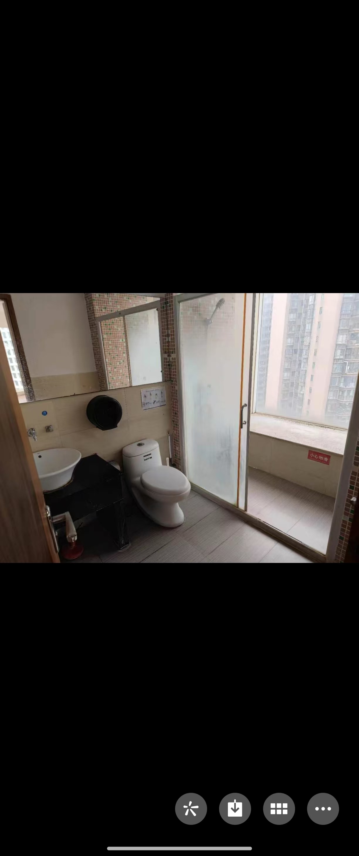 半山花园 5室2厅2卫 6000.0元/月 半山花园 5室2厅2卫 6000.0元/月室内图