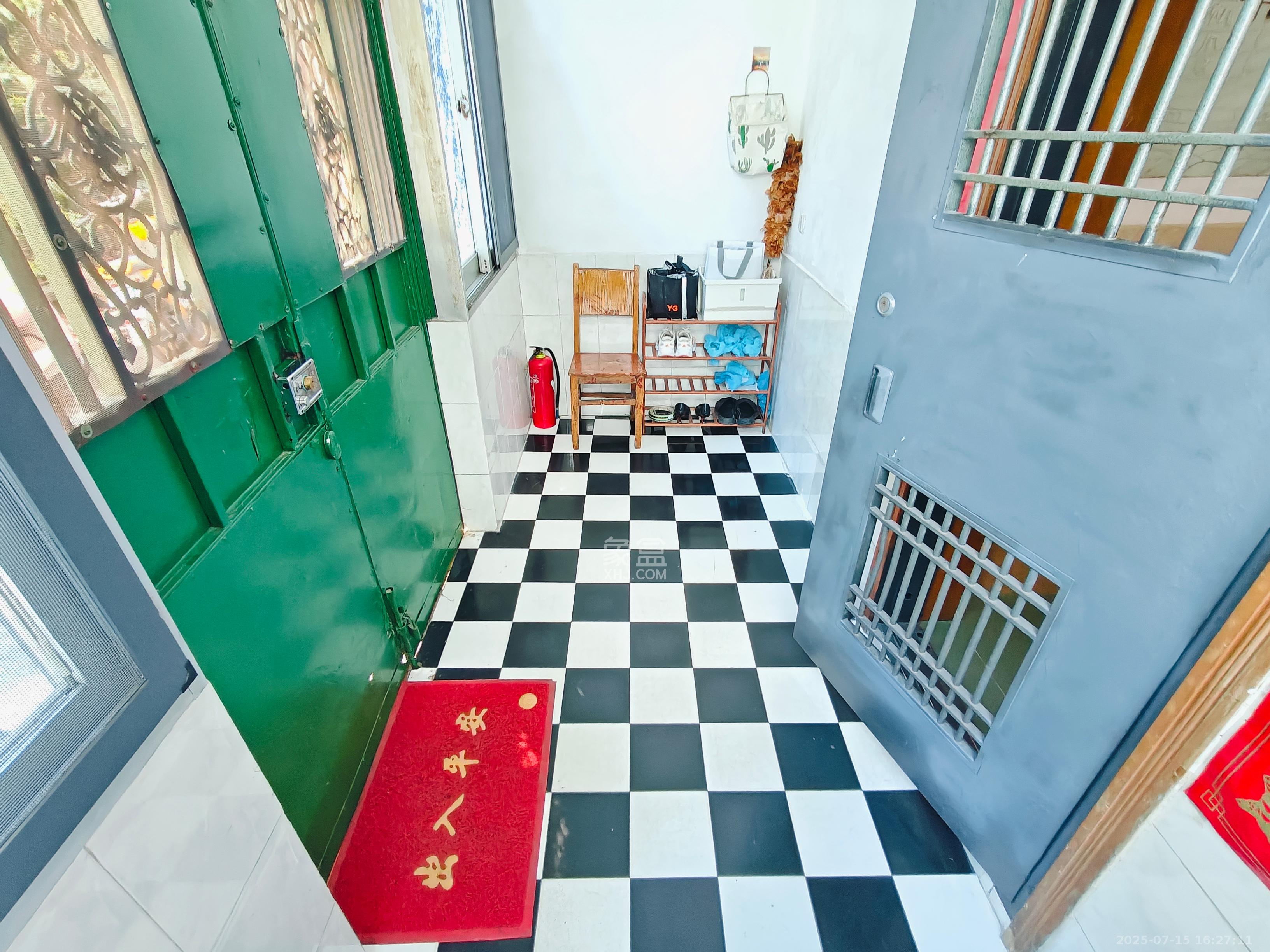 长郡花园  1室0厅0卫    3600.0元/月 长郡花园  1室0厅0卫    3600.0元/月室内图