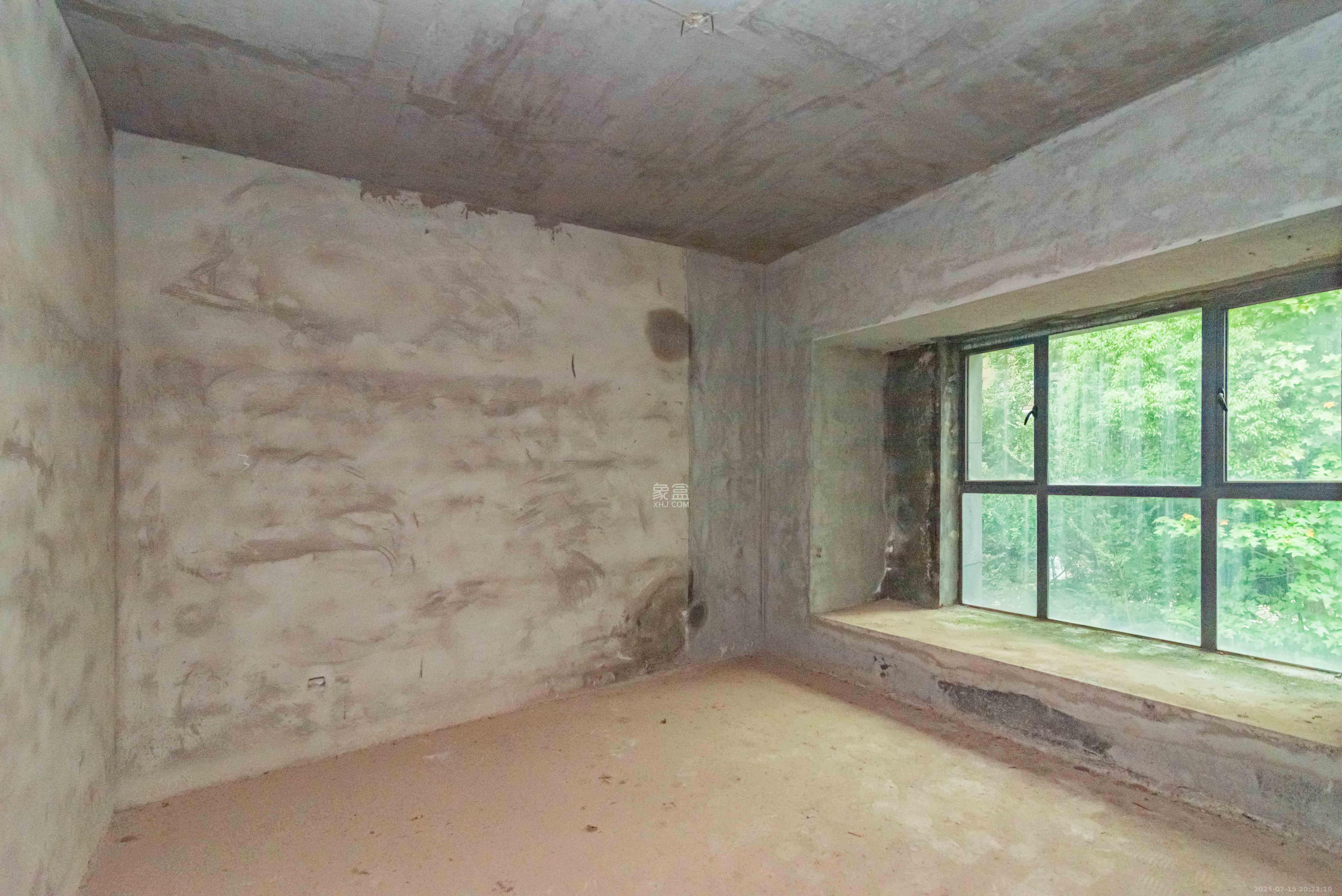 悦湖山  6室3厅3卫    438.0万 悦湖山  6室3厅3卫    438.0万卧室